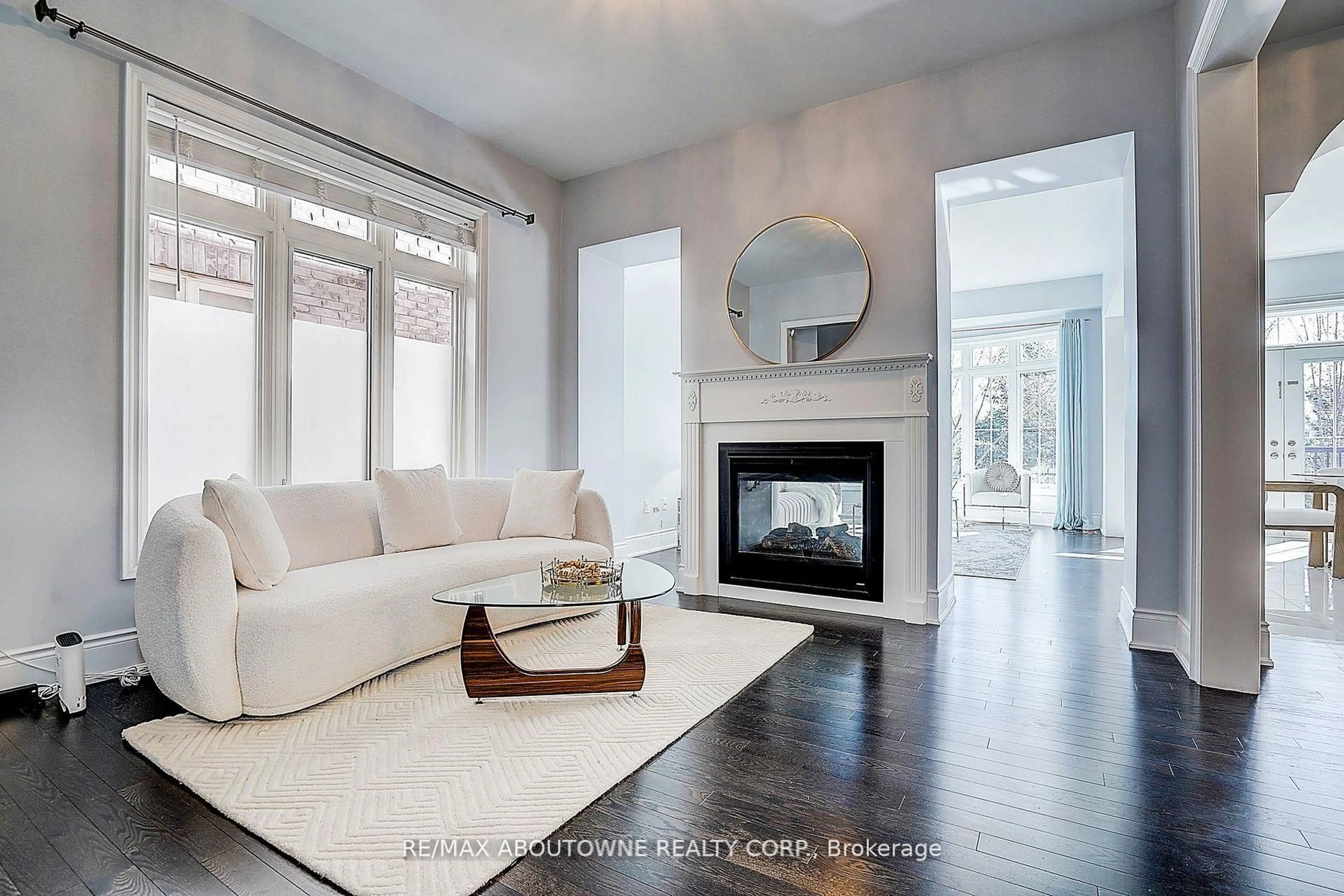 Living room with furniture, unknown for 16 Gracedale Dr, Richmond Hill Ontario L4C 0Y3