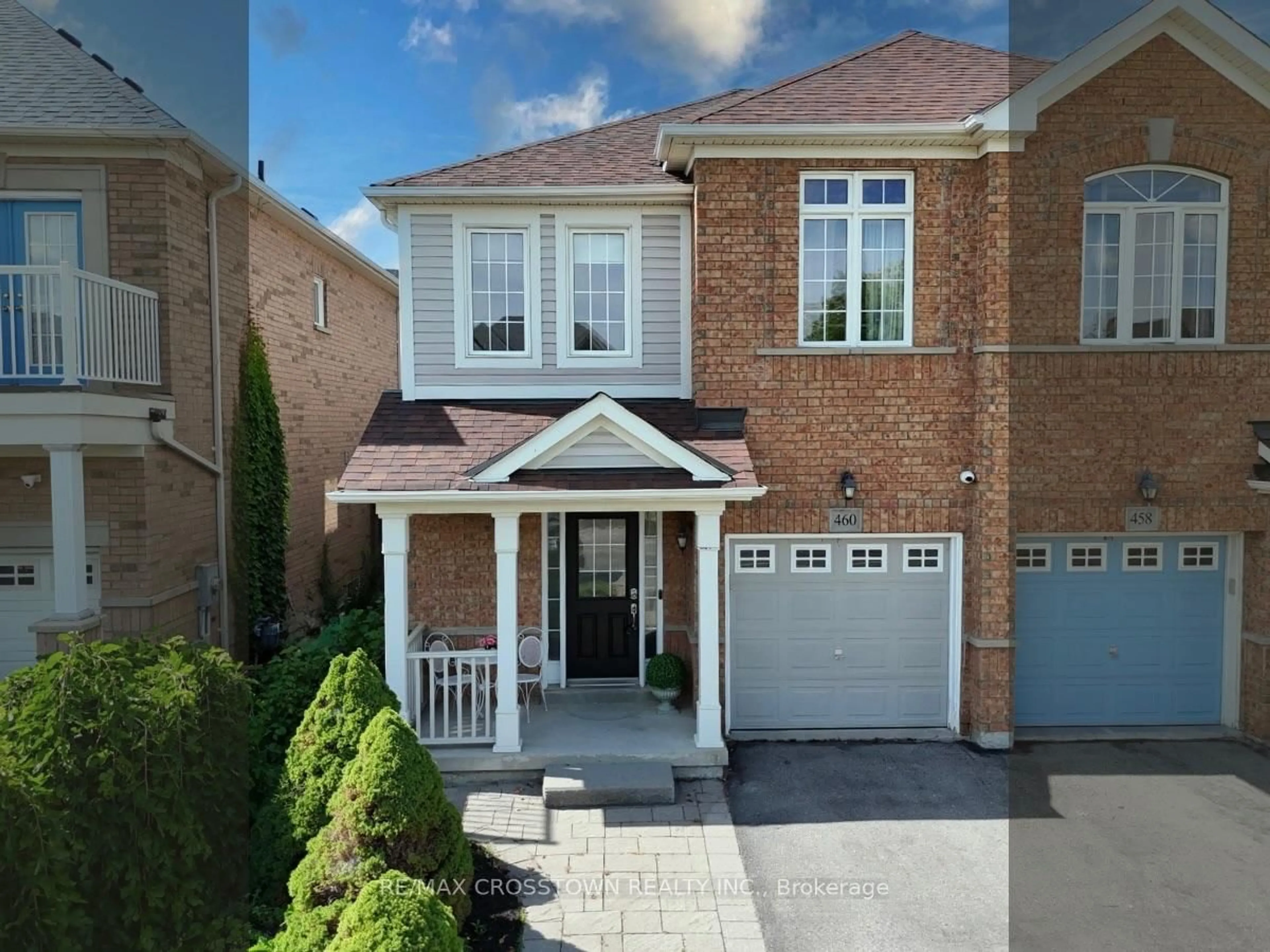 Home with brick exterior material, street for 460 Reeves Way Blvd, Whitchurch-Stouffville Ontario L4A 0H2