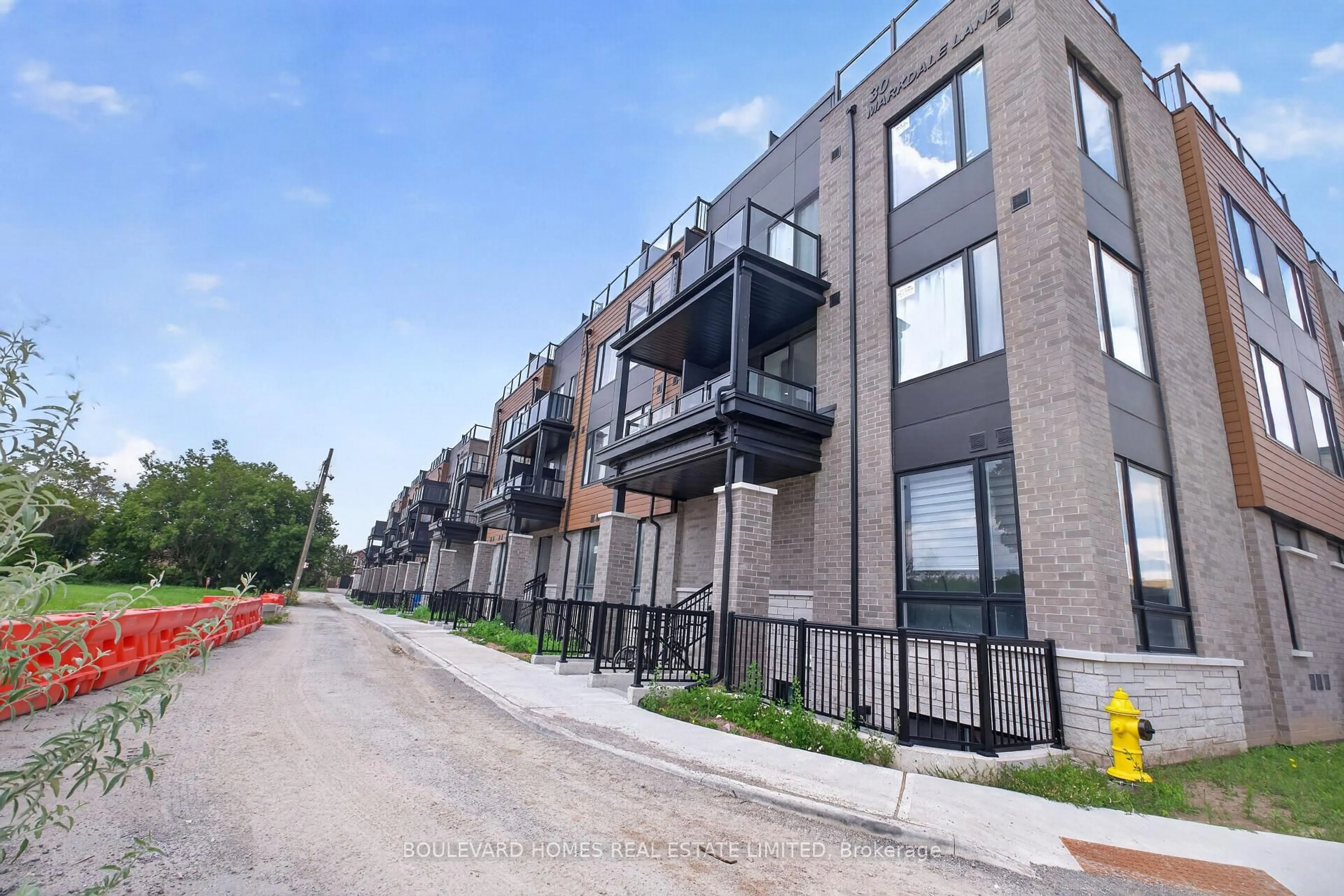 Unknown for 30 Markdale Lane #13, Markham Ontario L3S 0E3
