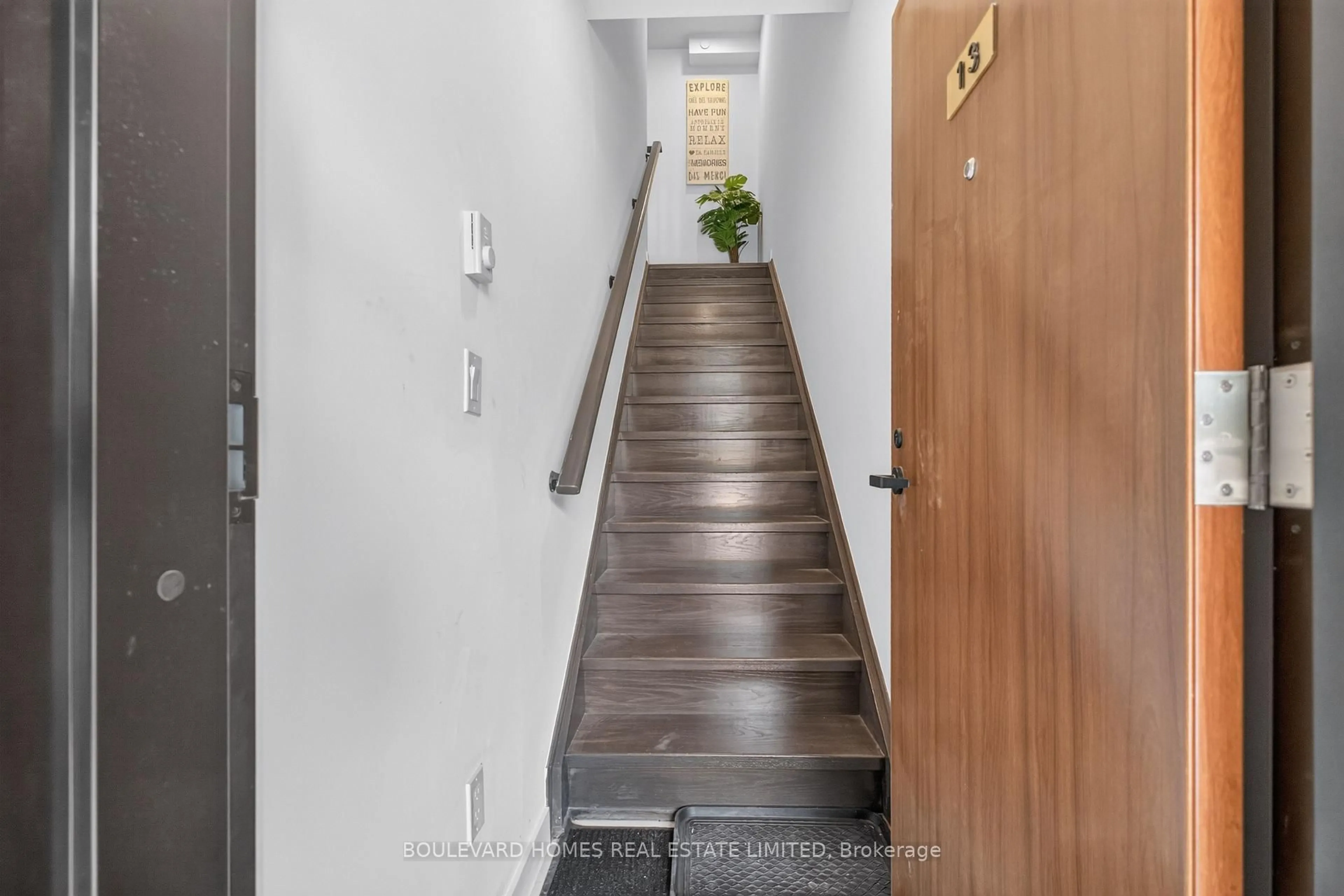 Unknown for 30 Markdale Lane #13, Markham Ontario L3S 0E3