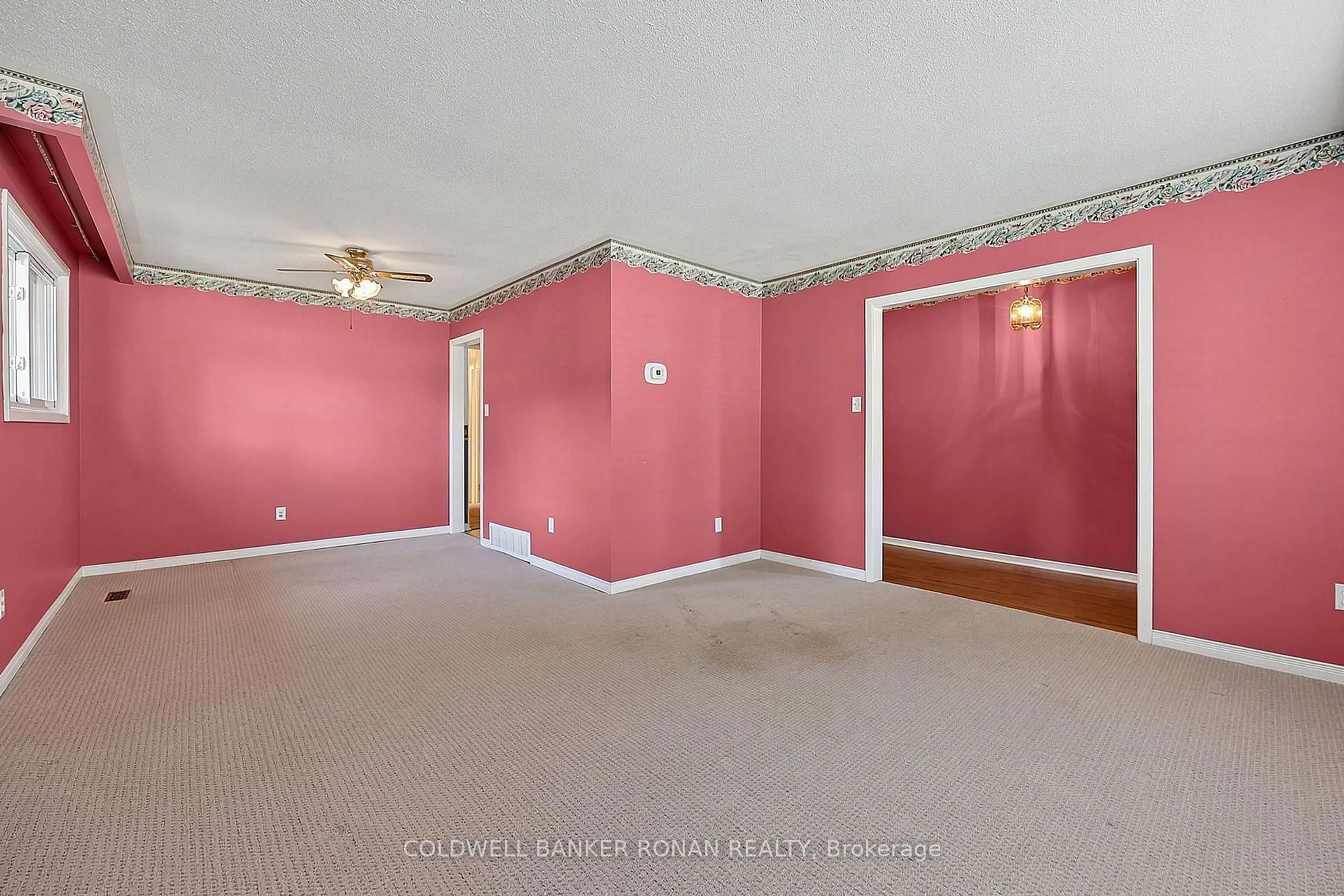 A pic of a room for 43 Alexander St, New Tecumseth Ontario L0G 1W0