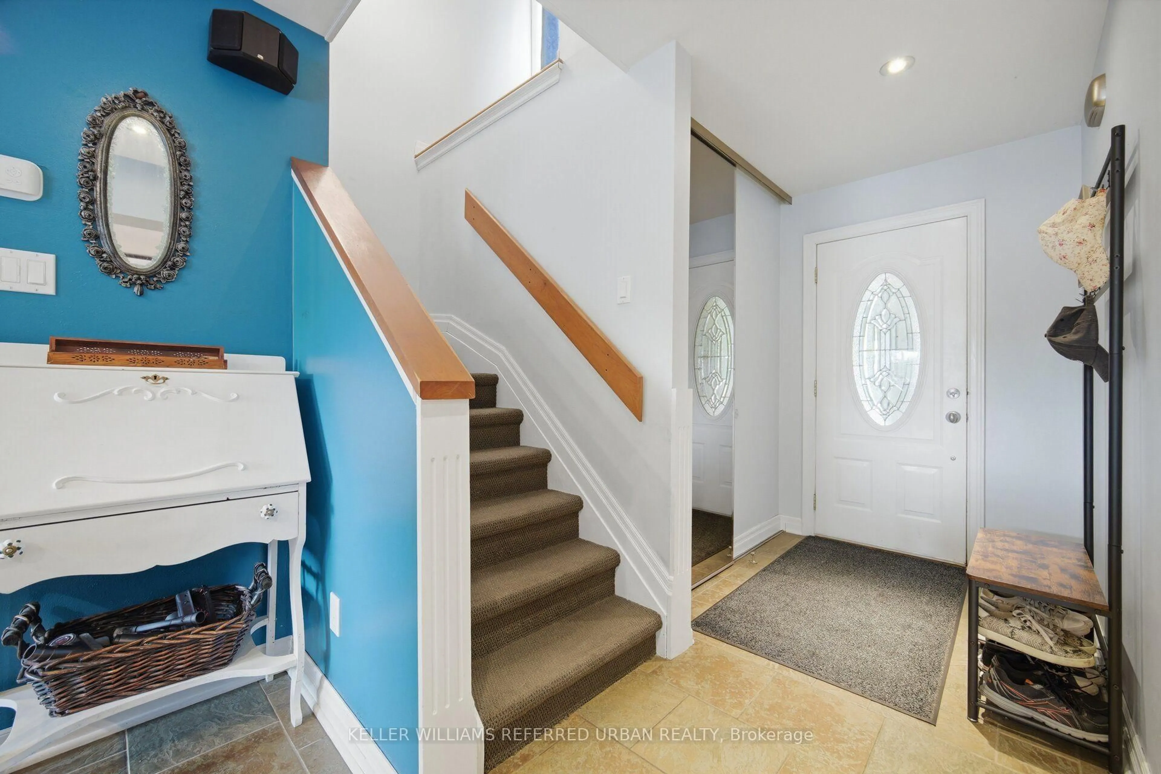 Unknown for 82 Eastman Cres, Newmarket Ontario L3Y 5S2