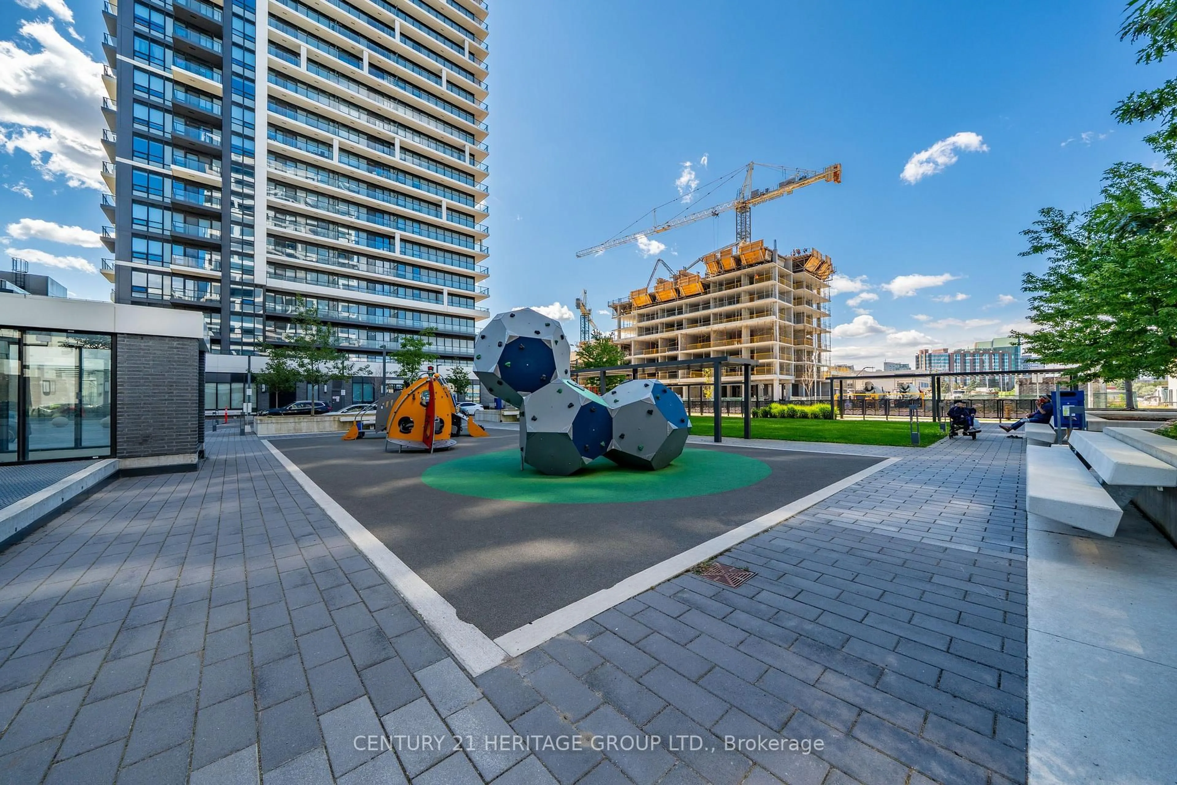 A pic from outside/outdoor area/front of a property/back of a property/a pic from drone, street for 8 Water Walk Dr #1503, Markham Ontario L3R 6L4