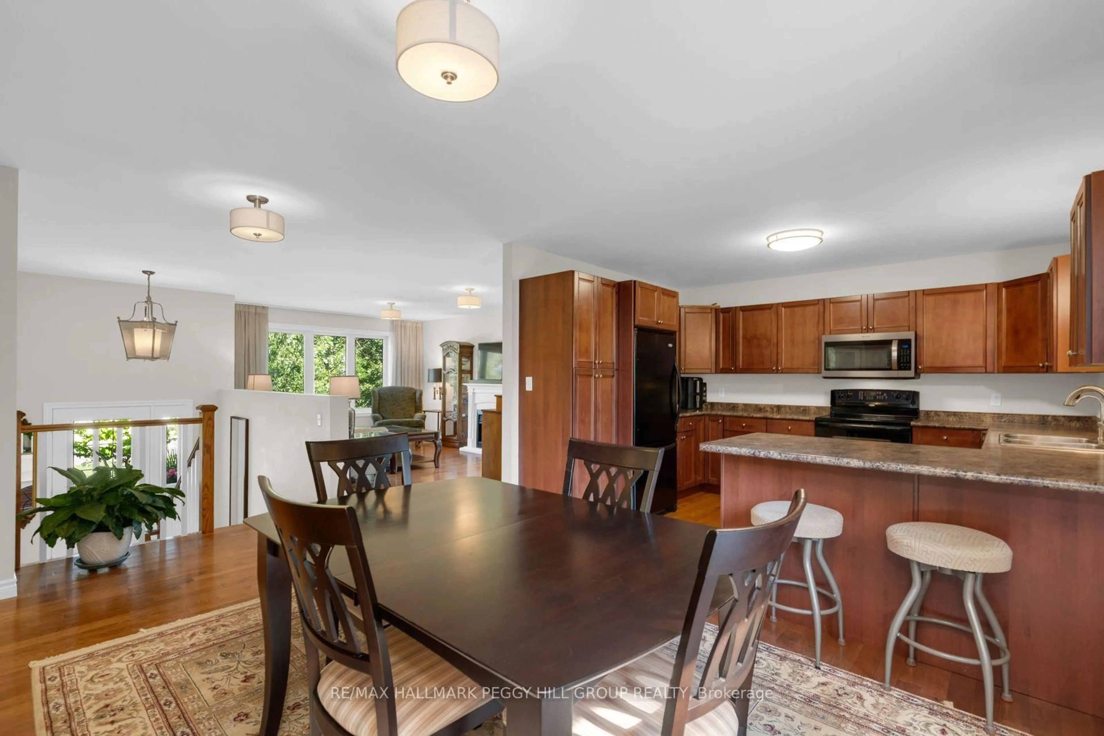 Open concept kitchen, unknown for 1680 Timmins Ave, Innisfil Ontario L9S 1S8