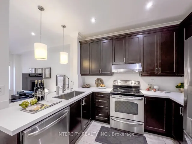 45 Lady Loretta Lane, Vaughan 4