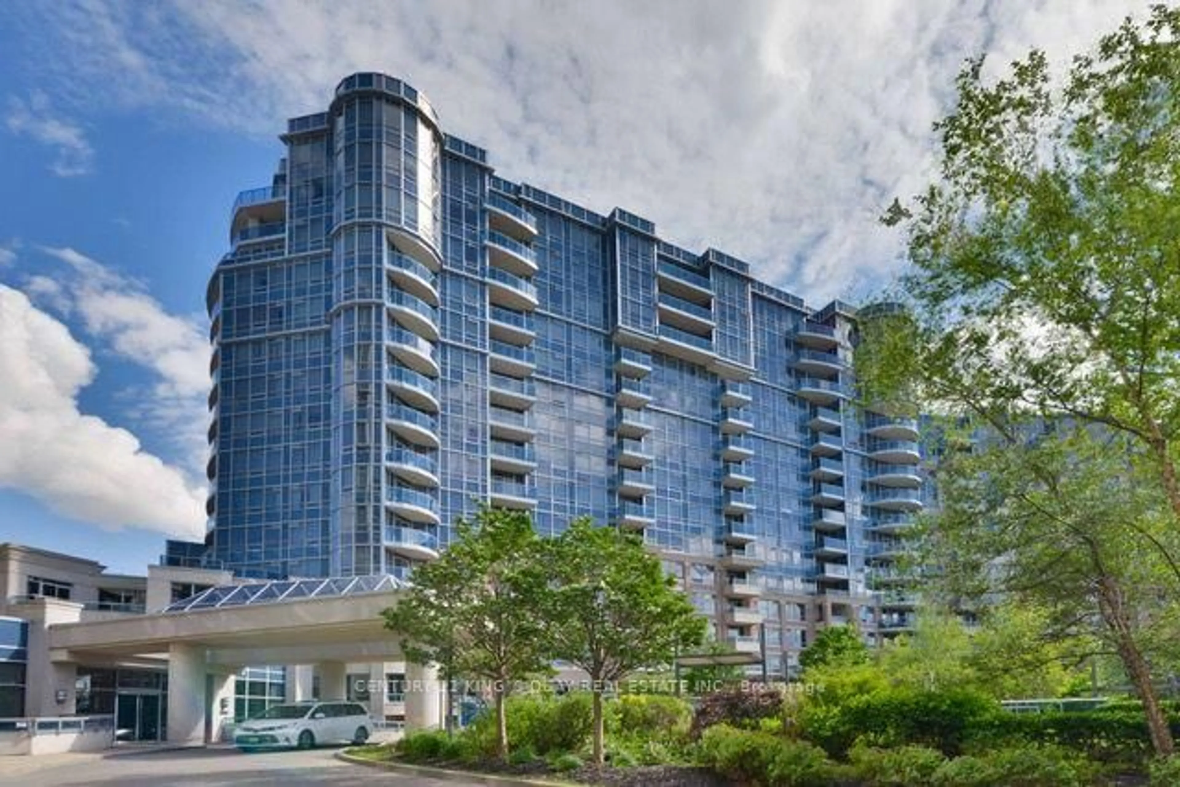 Indoor foyer for 23 Cox Blvd #572, Markham Ontario L3R 4G1