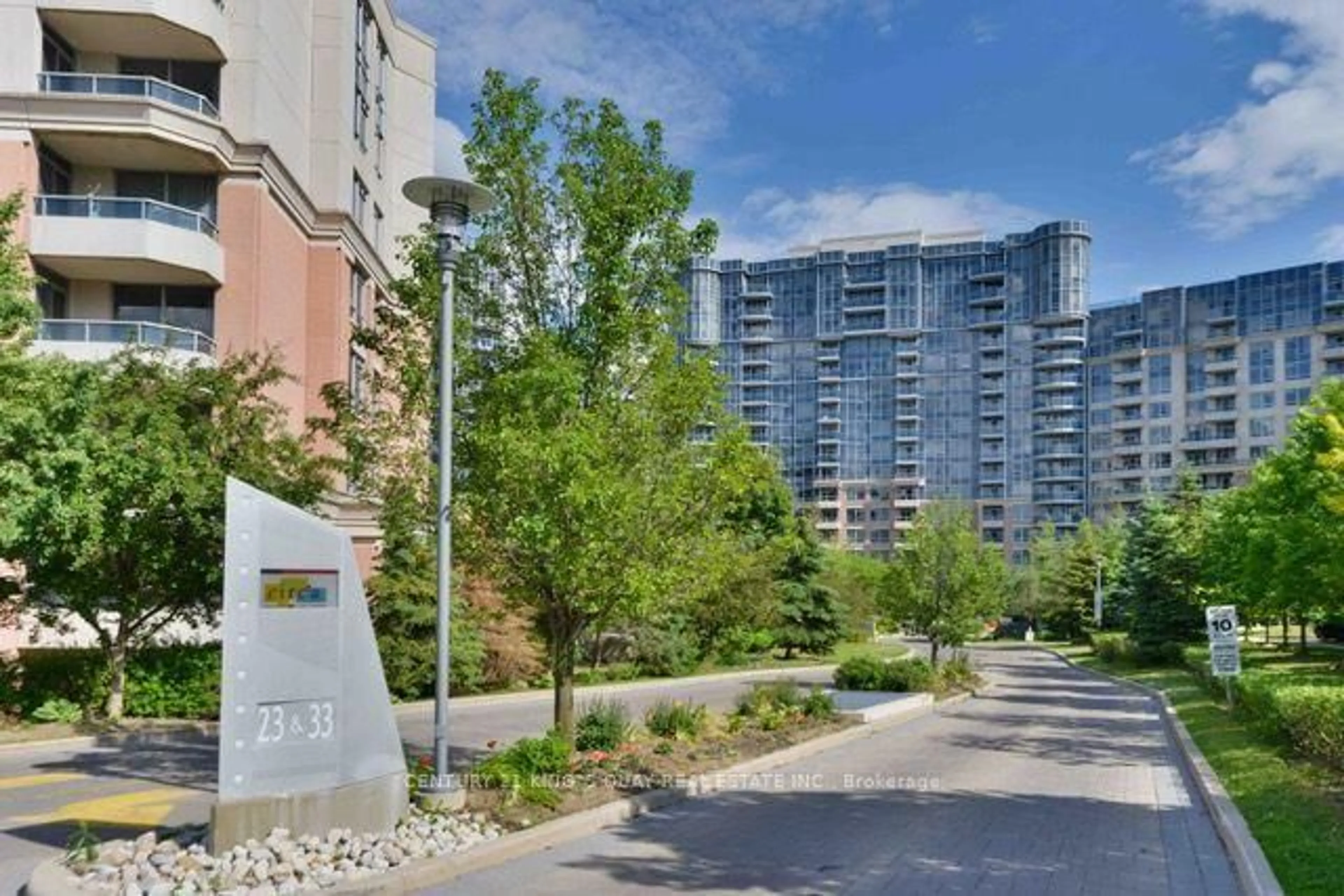 Unknown for 23 Cox Blvd #572, Markham Ontario L3R 4G1