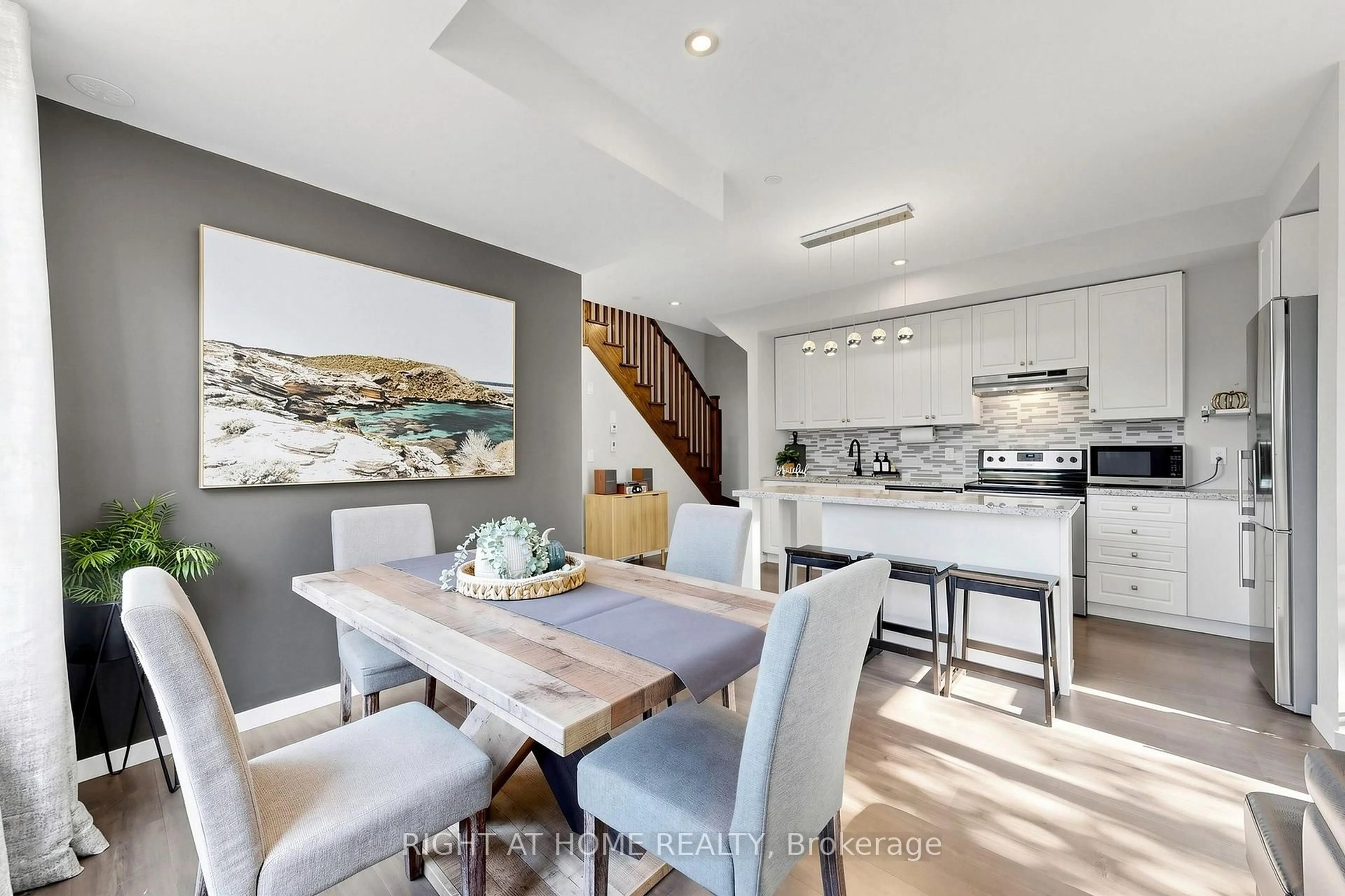 Open concept kitchen, unknown for 400 Alex Garner Circ #75, Aurora Ontario L4G 3G5