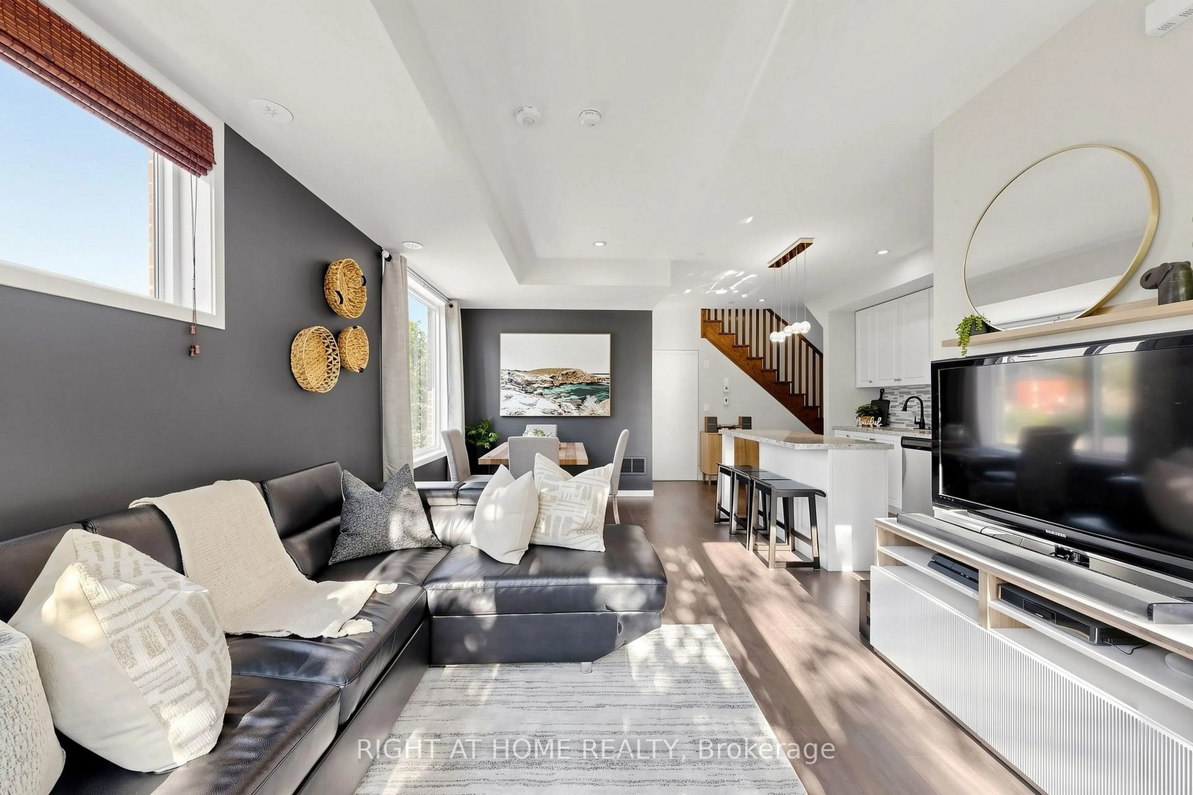 Living room with furniture, unknown for 400 Alex Garner Circ #75, Aurora Ontario L4G 3G5