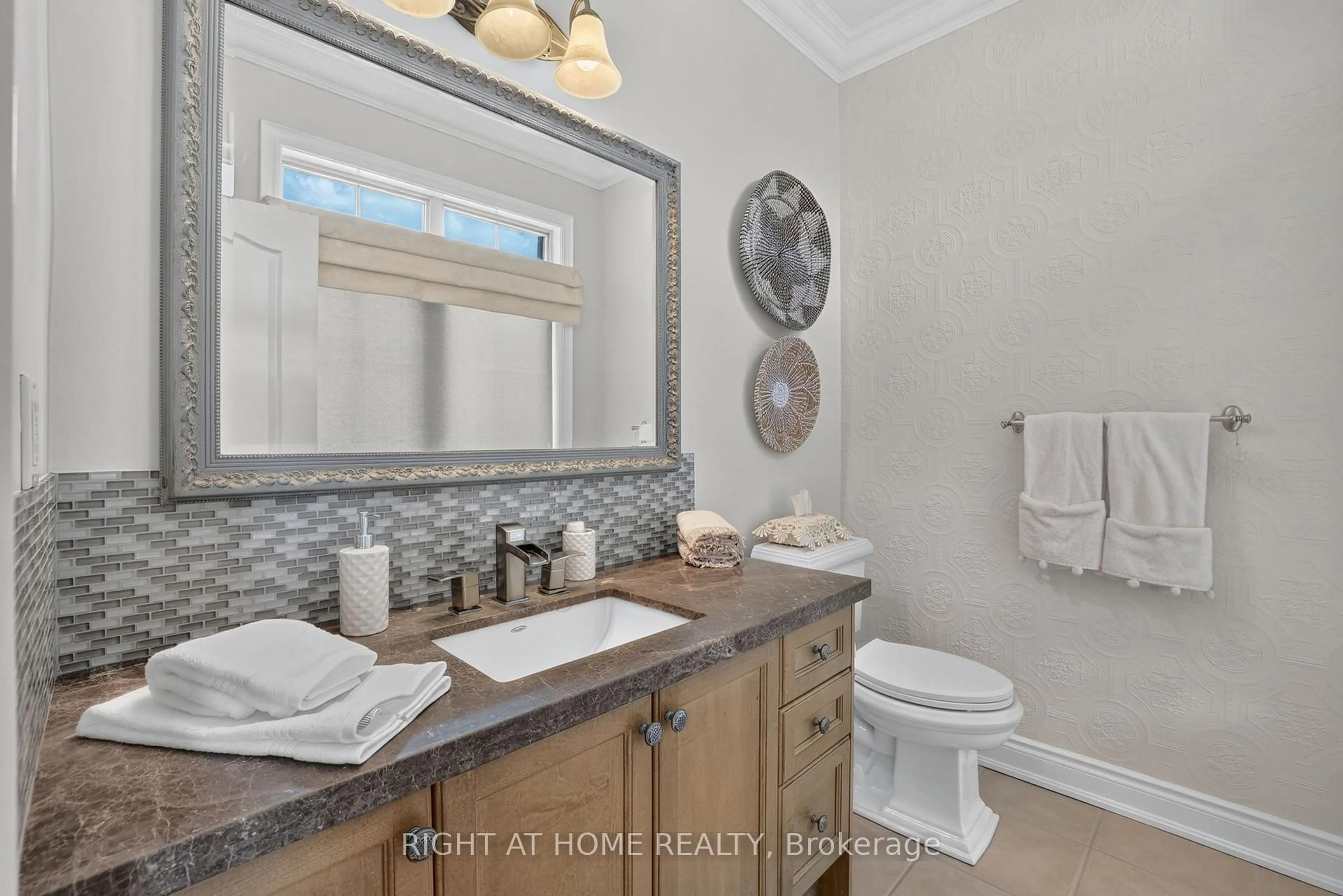 Contemporary bathroom, ceramic/tile floor for 66 Sanremo Crt, Vaughan Ontario L4H 1K5
