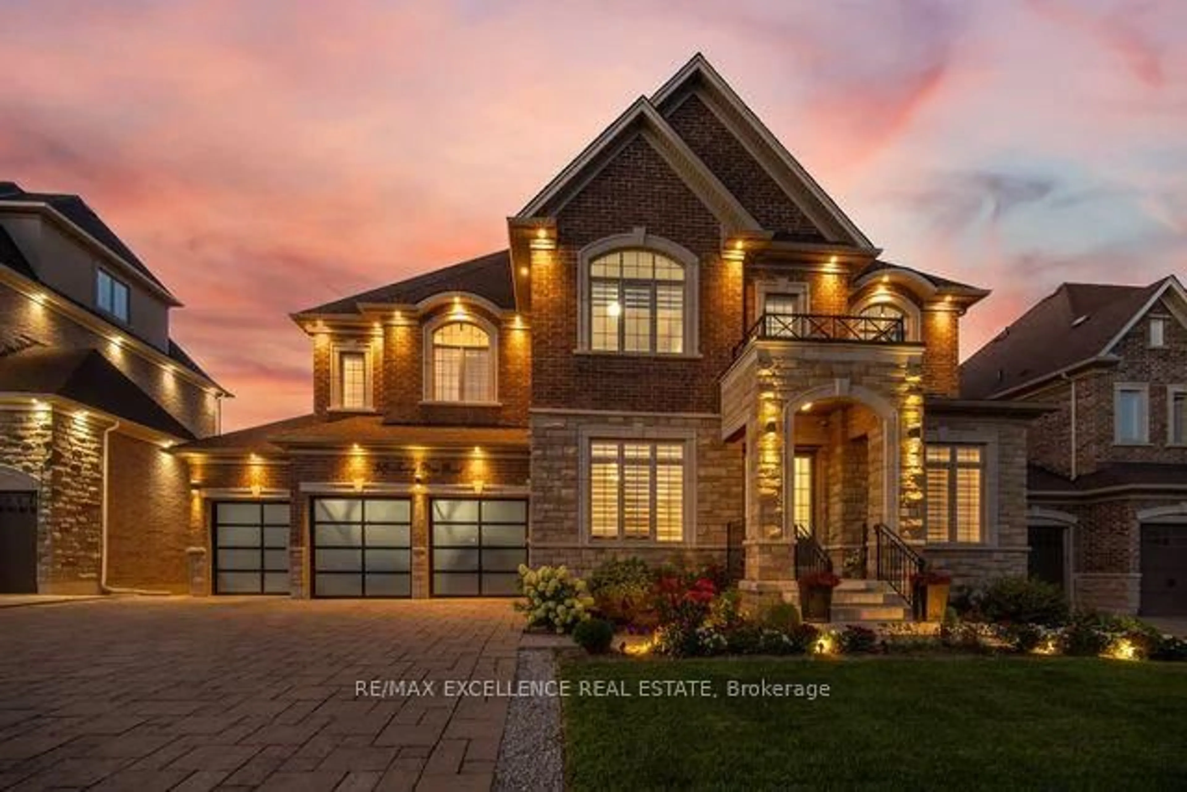 Home with brick exterior material, street for 319 Torrey Pines Rd, Vaughan Ontario L4H 3X3