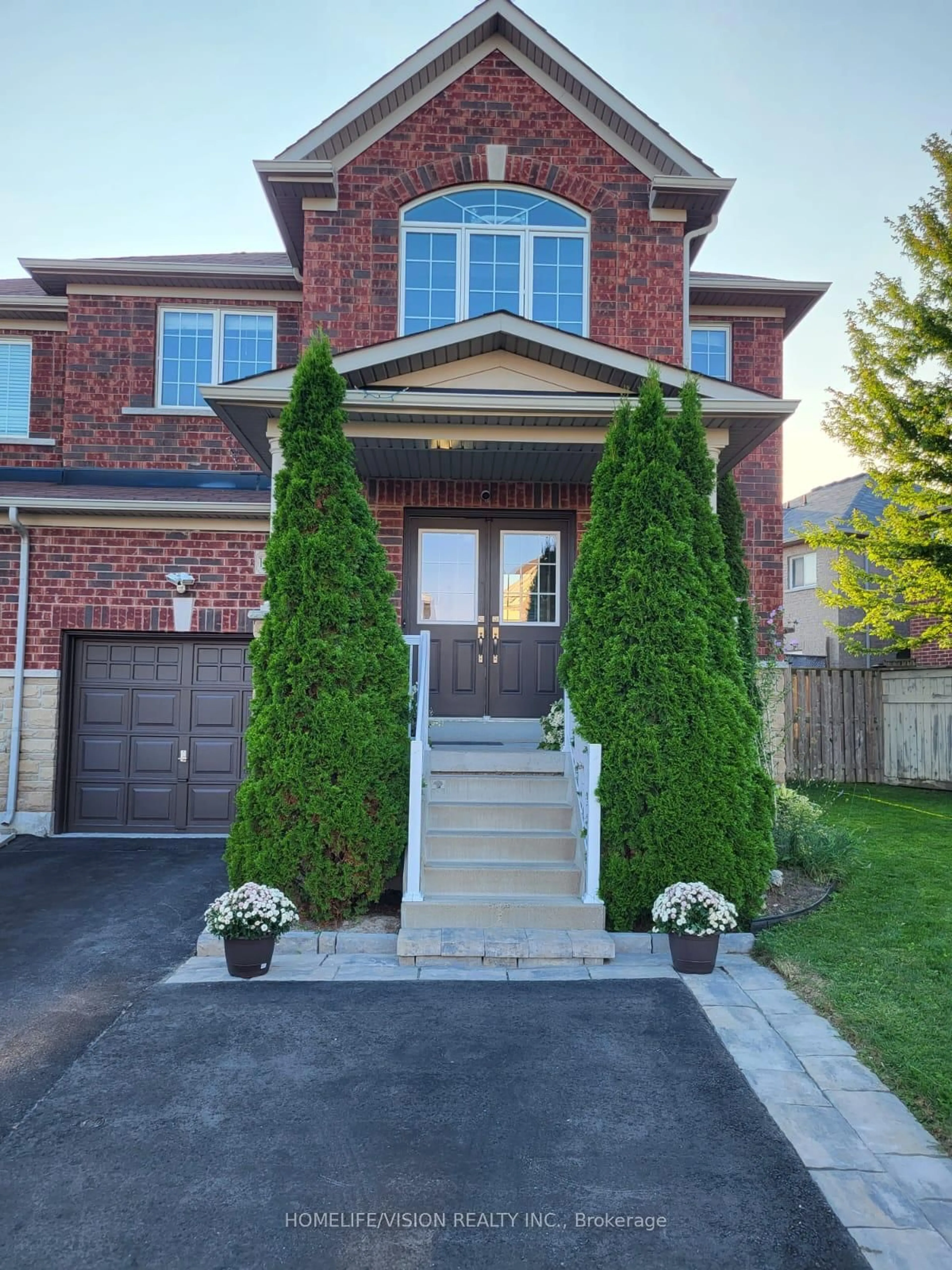 Home with brick exterior material, street for 115 James McCullough Rd, Whitchurch-Stouffville Ontario L4A 0Z2