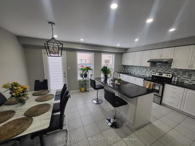 115 James McCullough Rd, Whitchurch-Stouffville 3