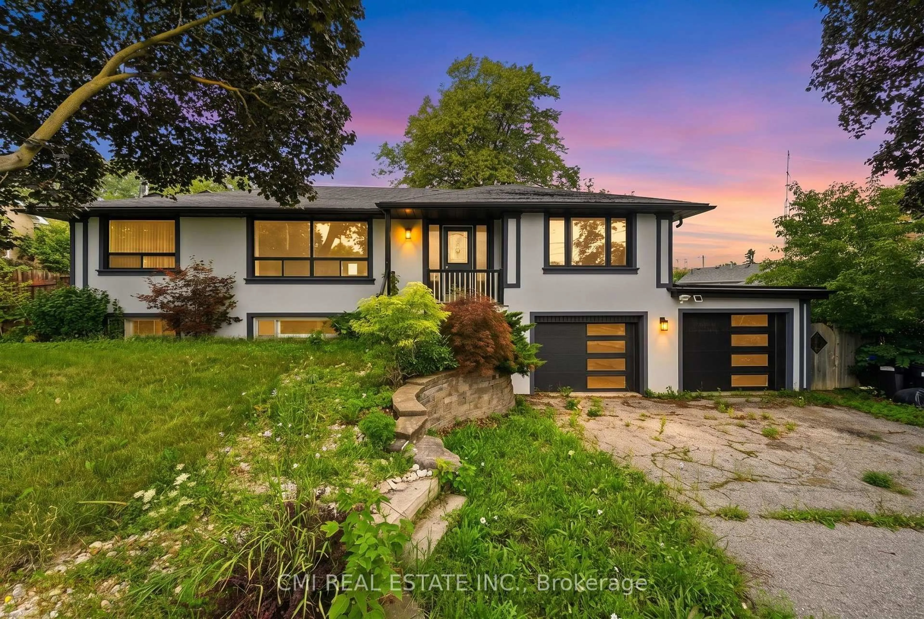 Unknown for 194 Simcoe Rd, Bradford West Gwillimbury Ontario L3Z 1Y9