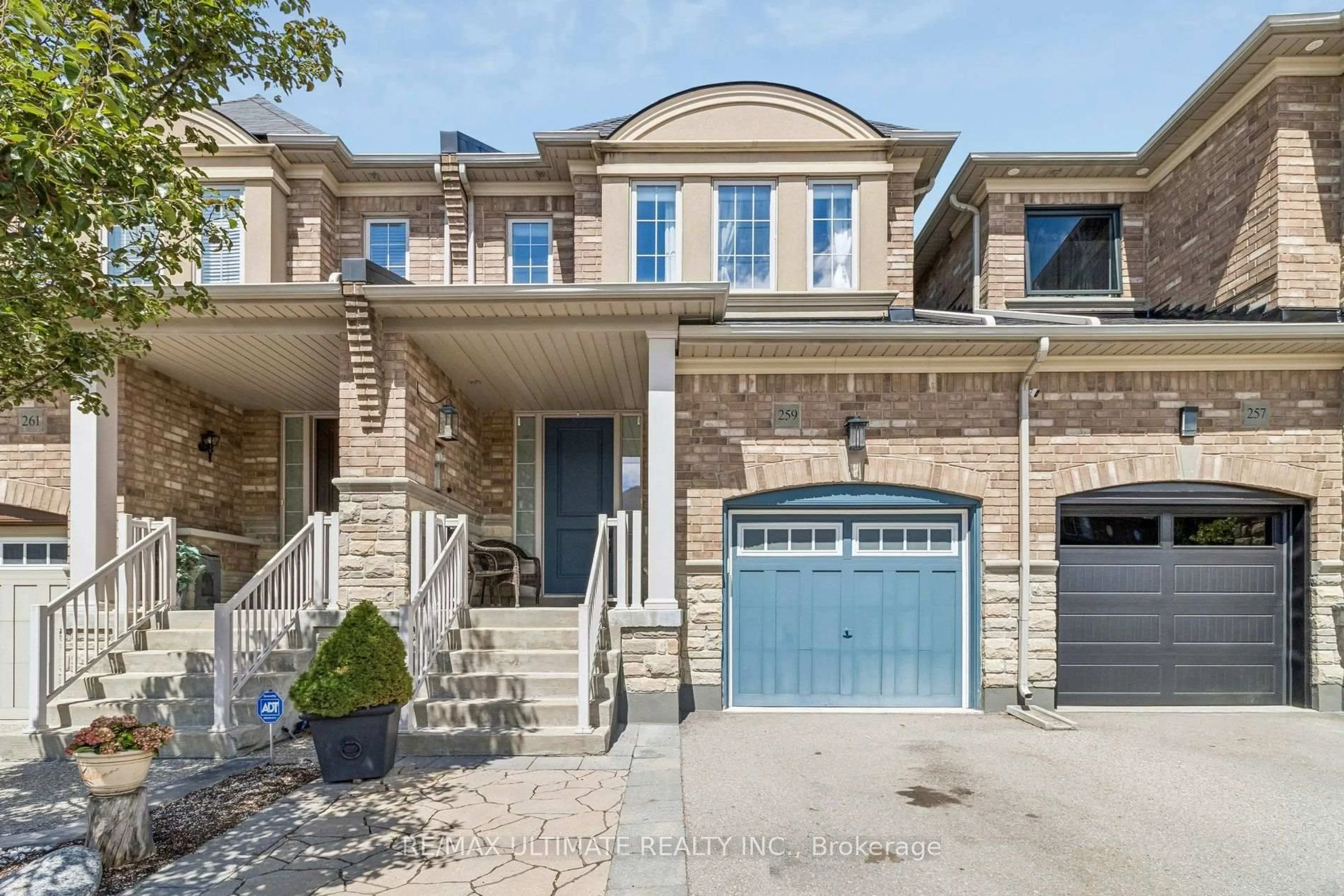 Home with brick exterior material, street for 259 Wardlaw Pl, Vaughan Ontario L4H 3J5