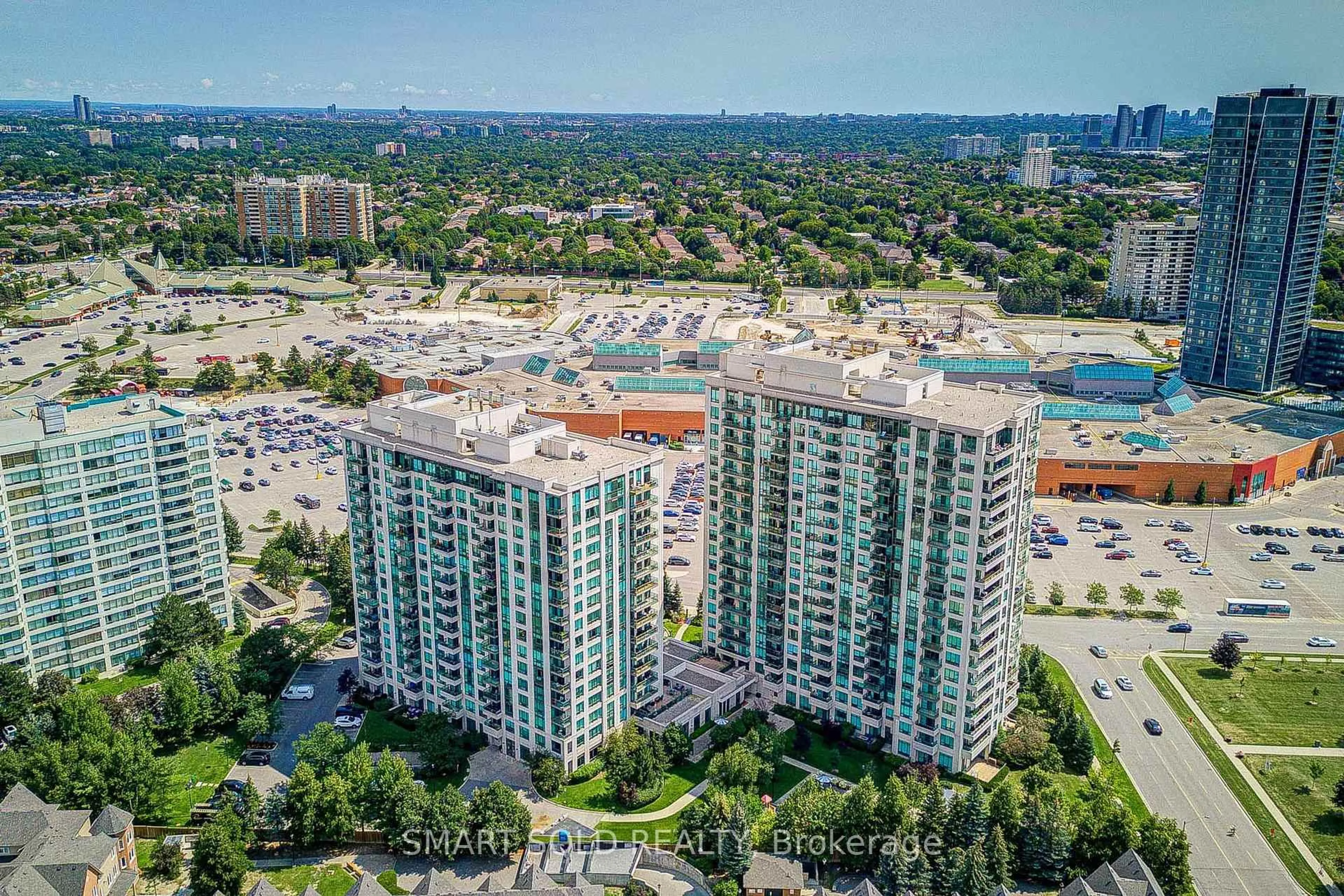 A pic from outside/outdoor area/front of a property/back of a property/a pic from drone, city buildings view from balcony for 100 Promenade Circ #1508, Vaughan Ontario L4J 7W7