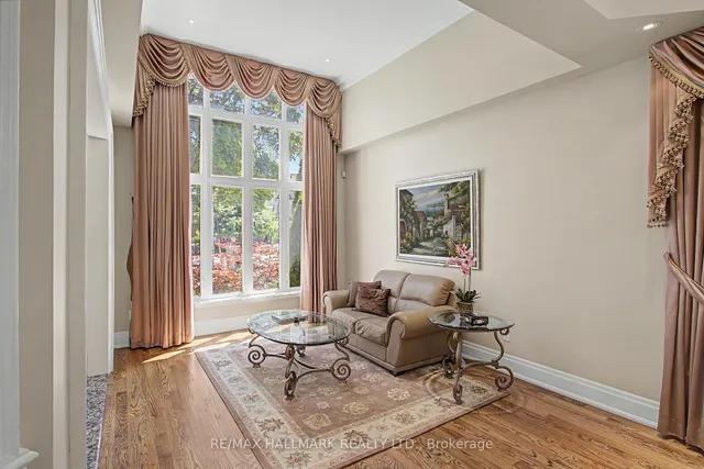 102 Duncan Rd, Richmond Hill 3