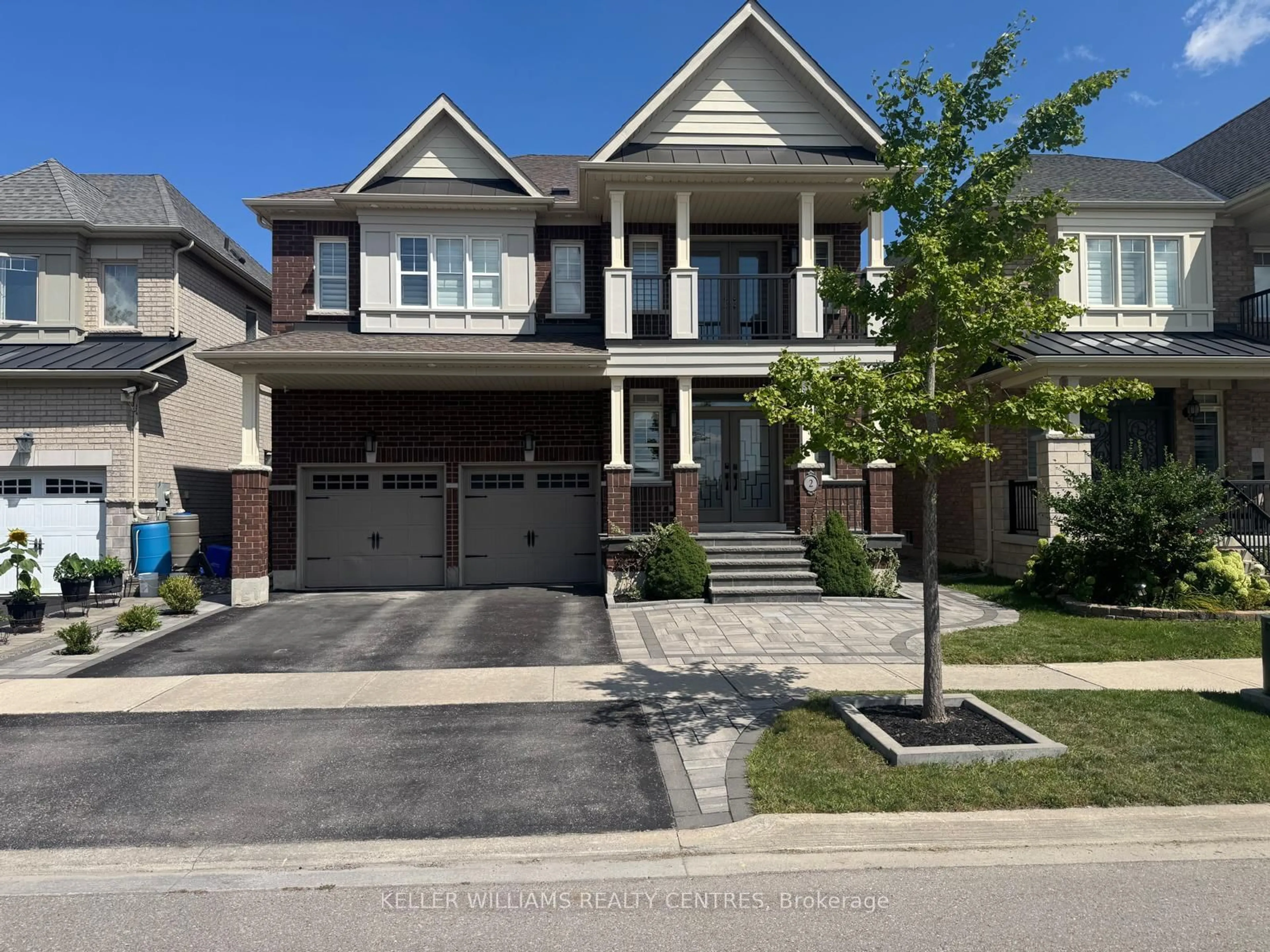 Home with brick exterior material, street for 2 Creekland Ave, Whitchurch-Stouffville Ontario L4A 1T8