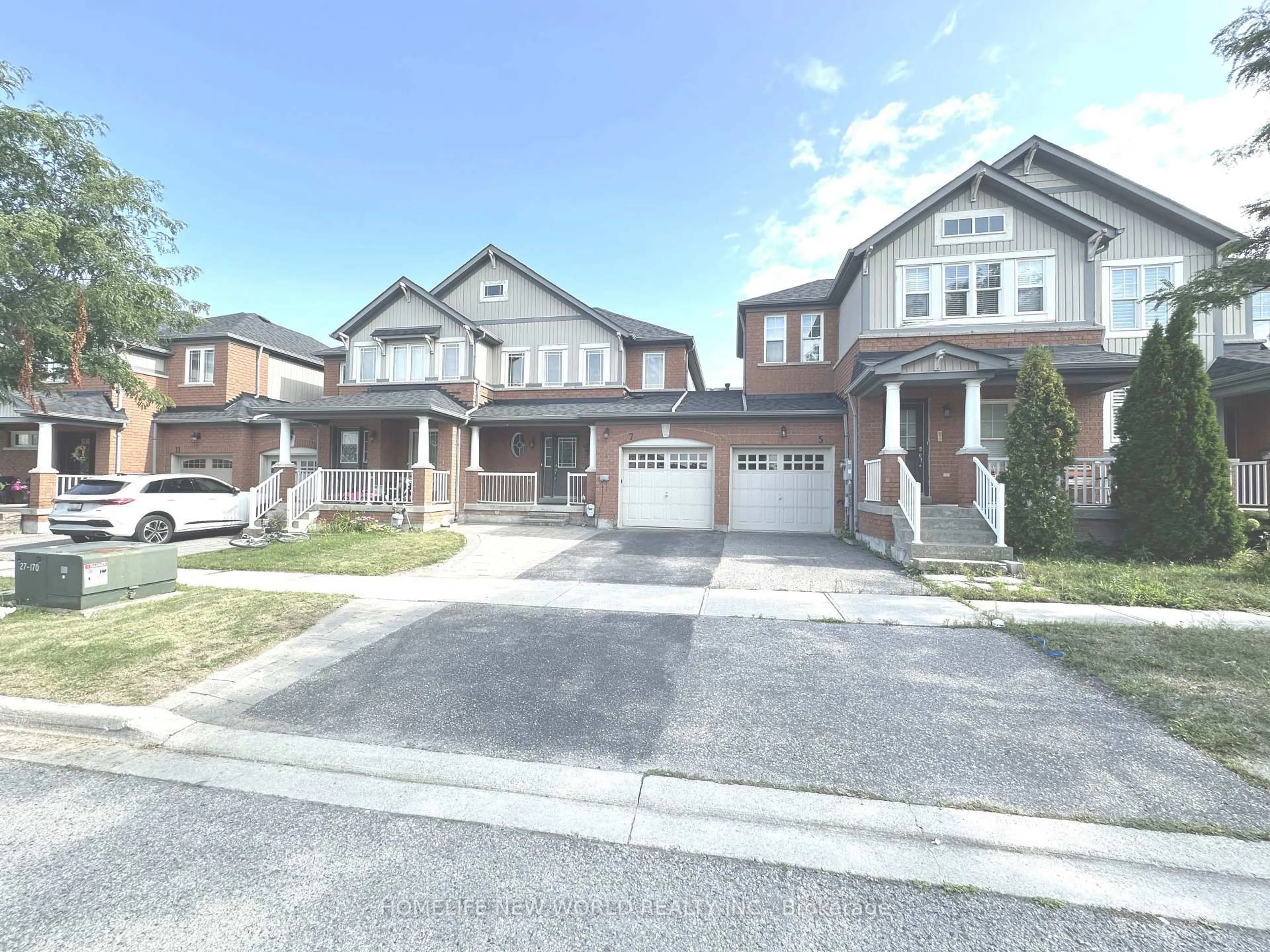 Home with brick exterior material, street for 7 Ulson Dr, Richmond Hill Ontario L4E 4V6