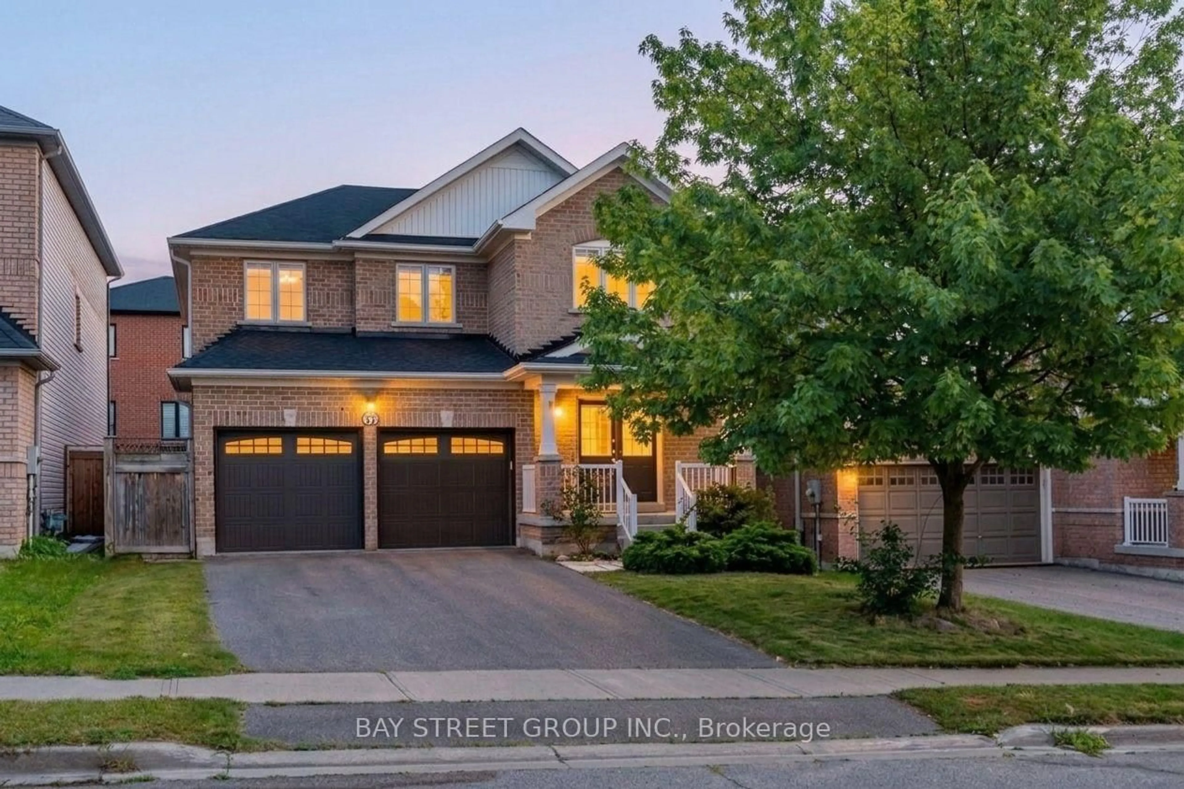 Home with brick exterior material, street for 37 Mynden Way, Newmarket Ontario L3X 3A7