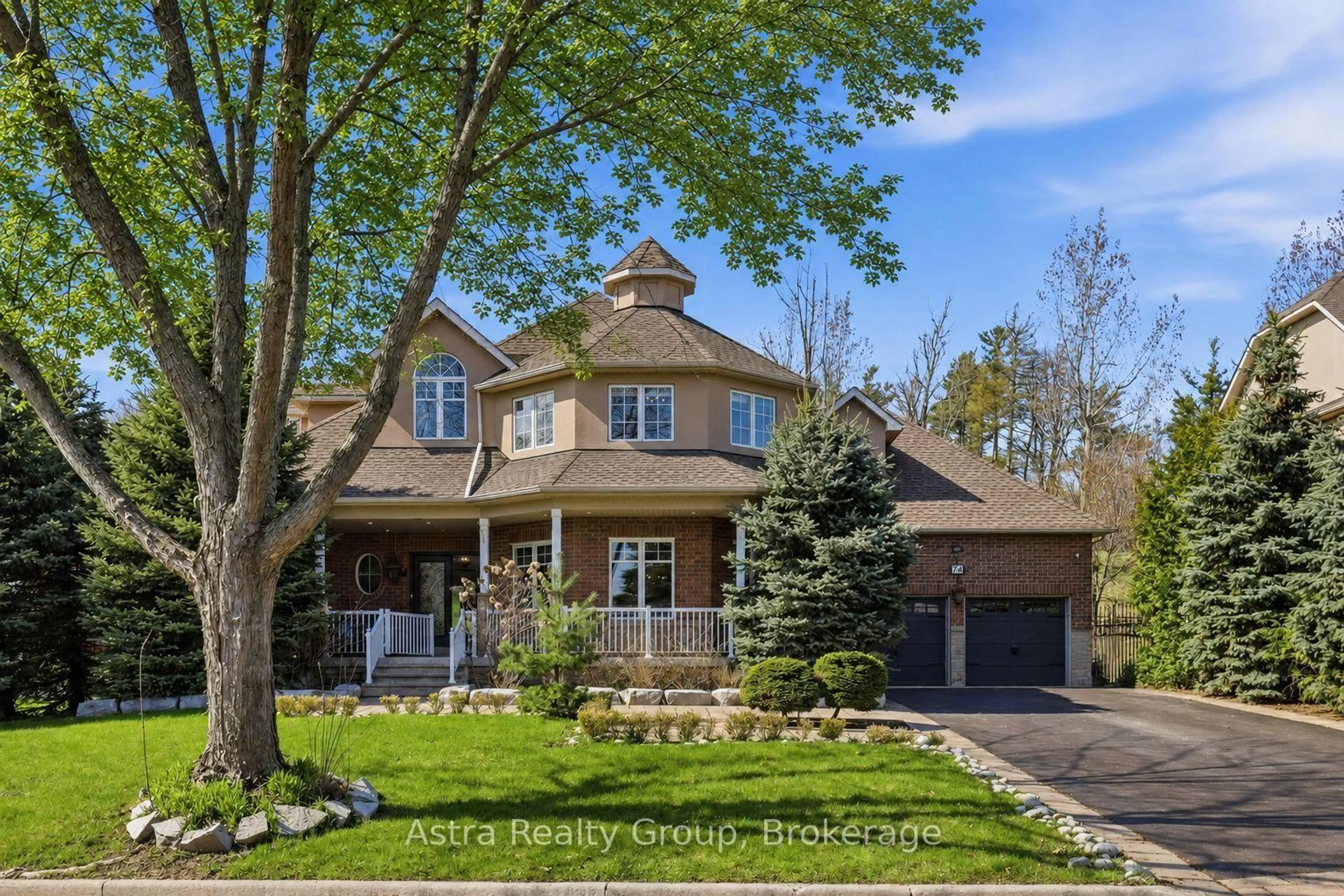 Home with brick exterior material, street for 74 Kootenay Rdge, Vaughan Ontario L6A 2V9