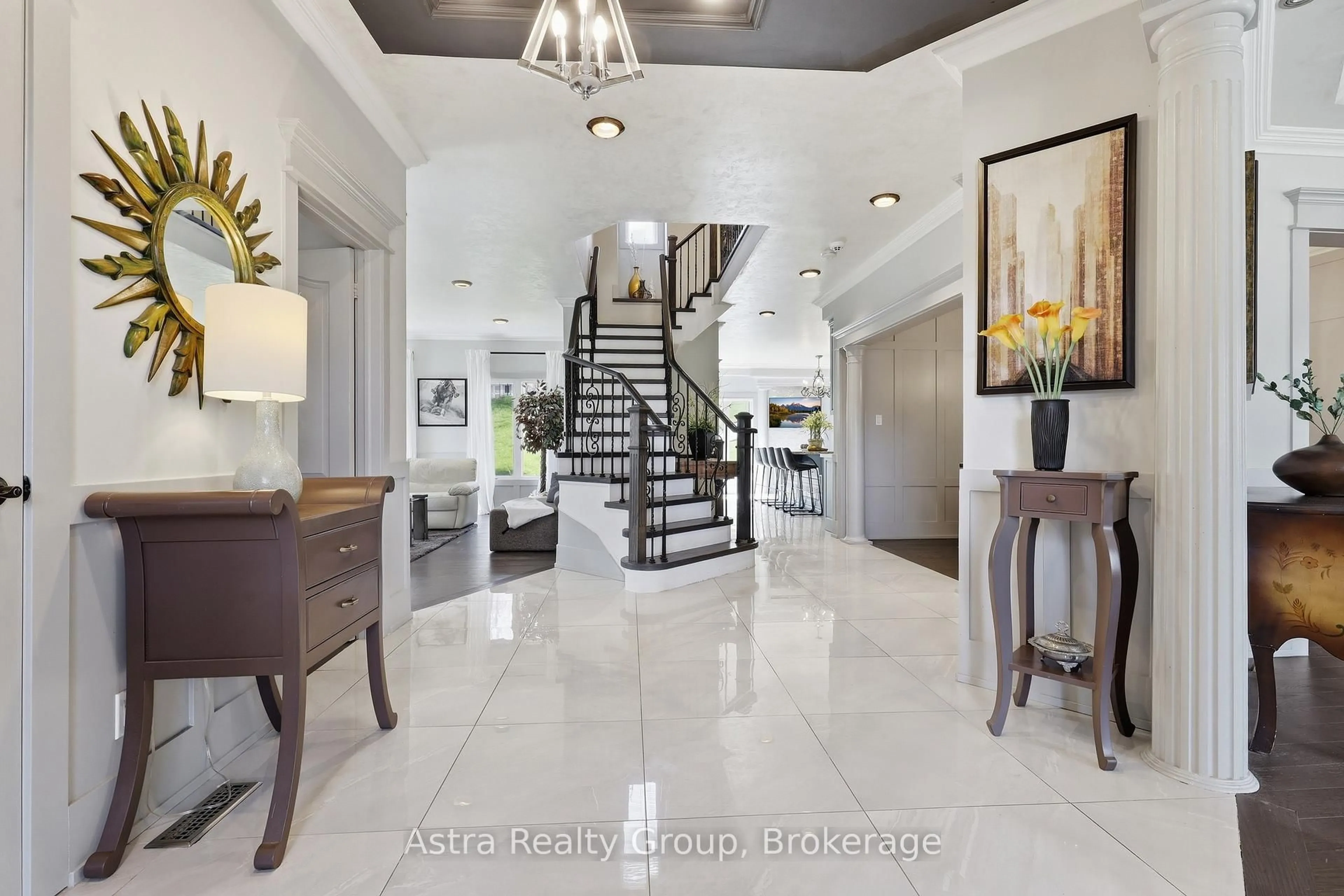 Indoor foyer for 74 Kootenay Rdge, Vaughan Ontario L6A 2V9