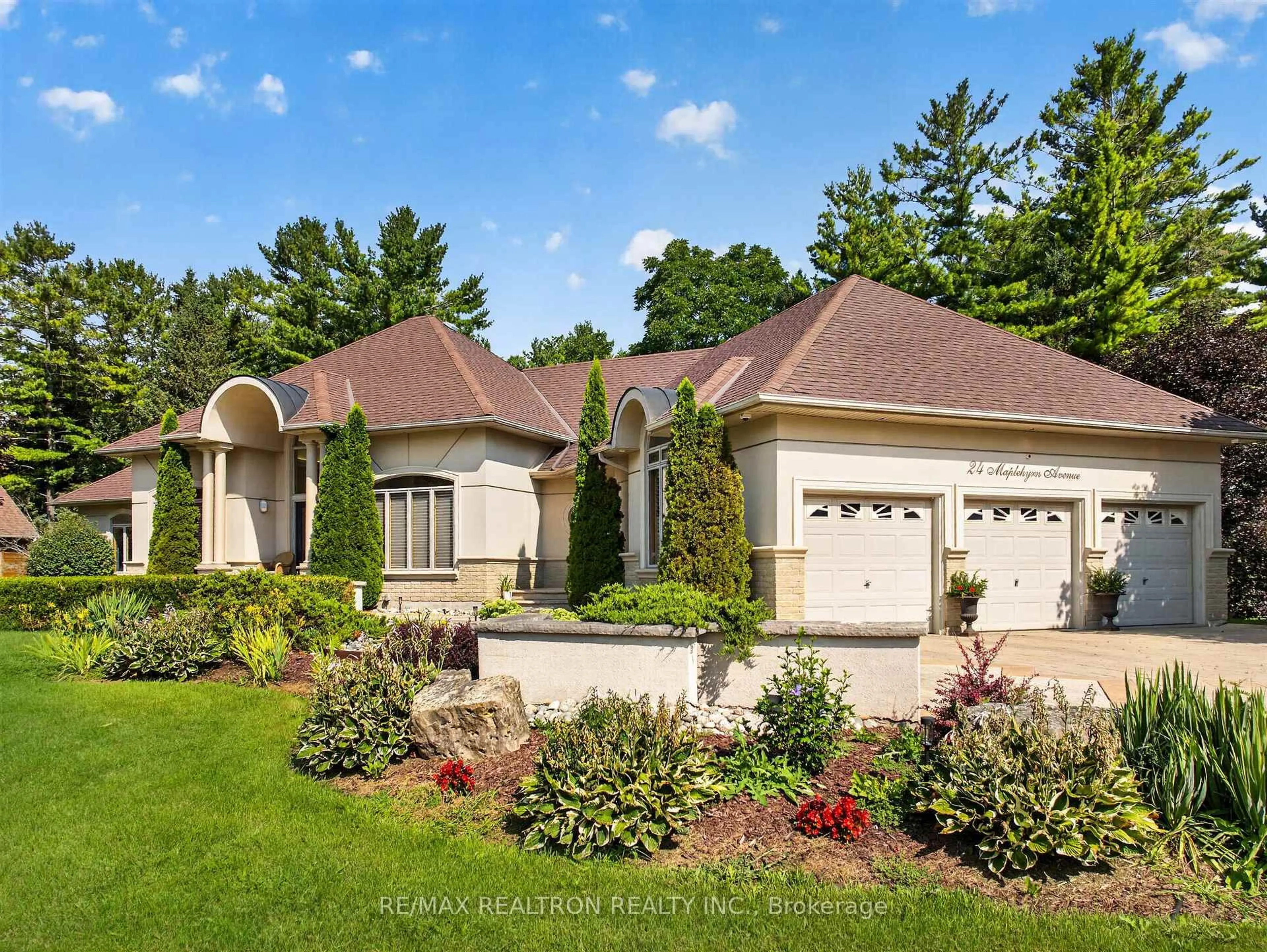 Home with brick exterior material, street for 24 Maplehyrn Ave, East Gwillimbury Ontario L0G 1V0