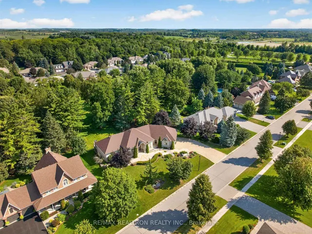 24 Maplehyrn Ave, East Gwillimbury 4