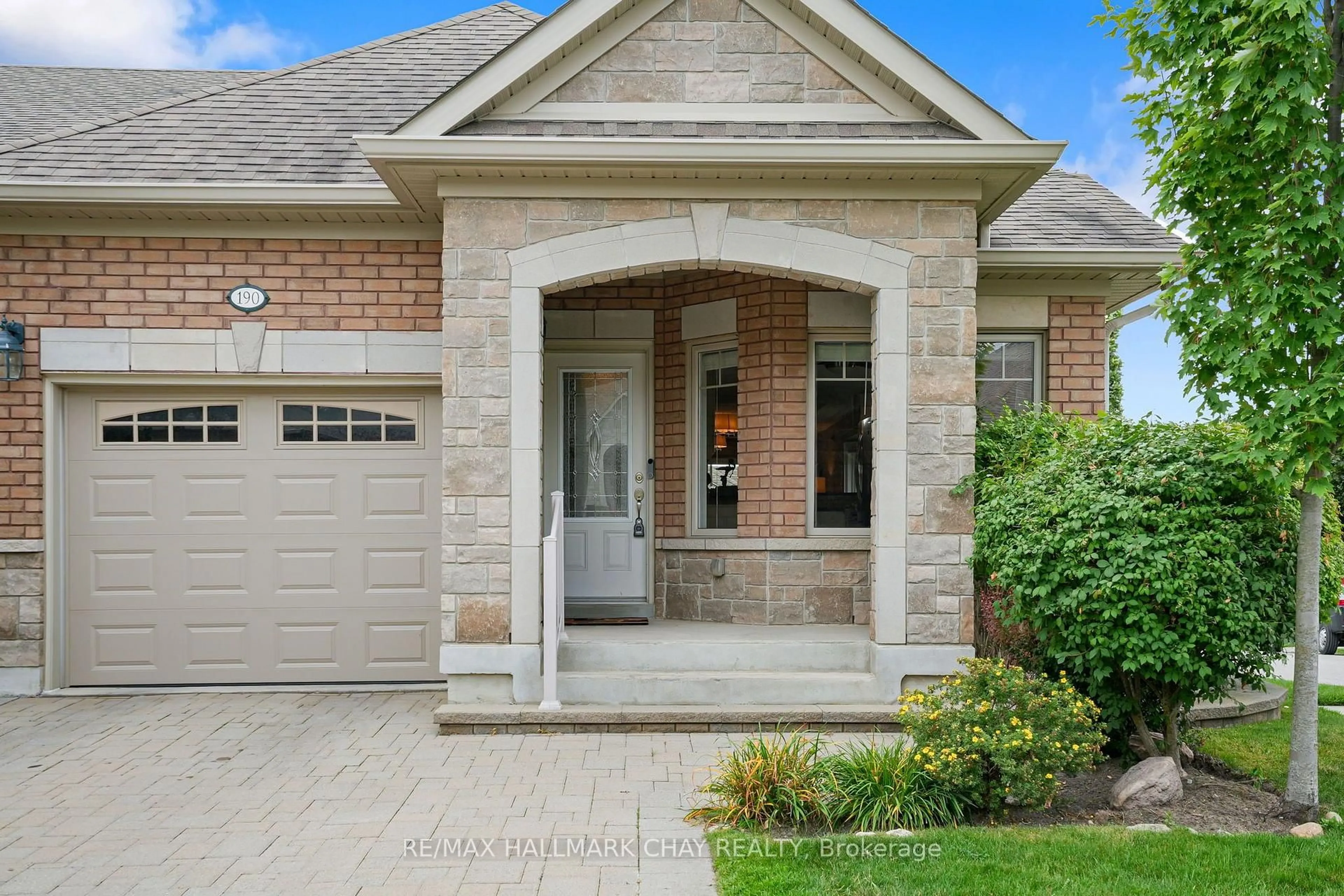 Home with brick exterior material, street for 190 Ridge Way, New Tecumseth Ontario L9R 0H3