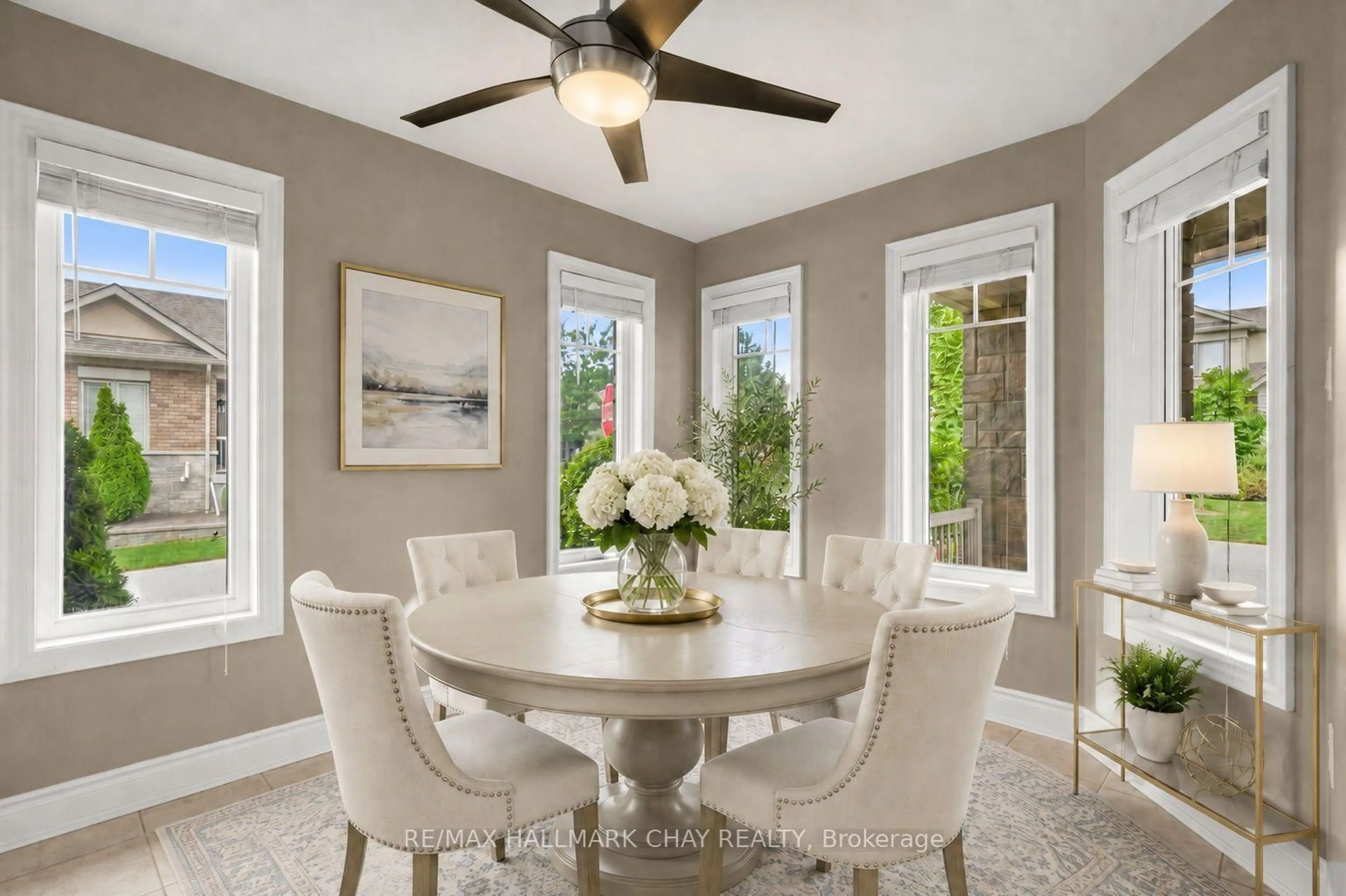 Dining room, ceramic/tile floor for 190 Ridge Way, New Tecumseth Ontario L9R 0H3