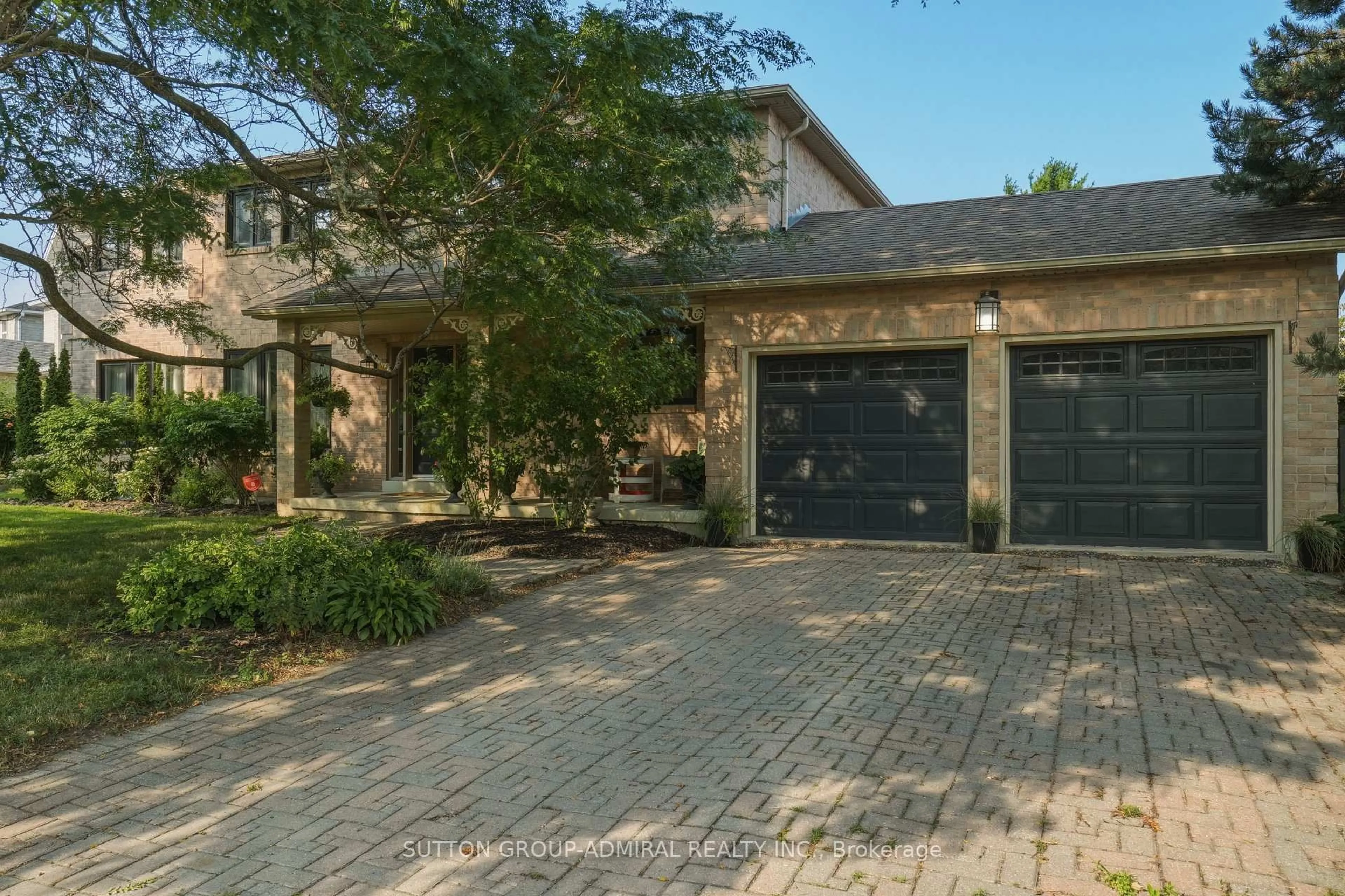 Home with brick exterior material, street for 90 Brillinger St, Richmond Hill Ontario L4C 8Y3