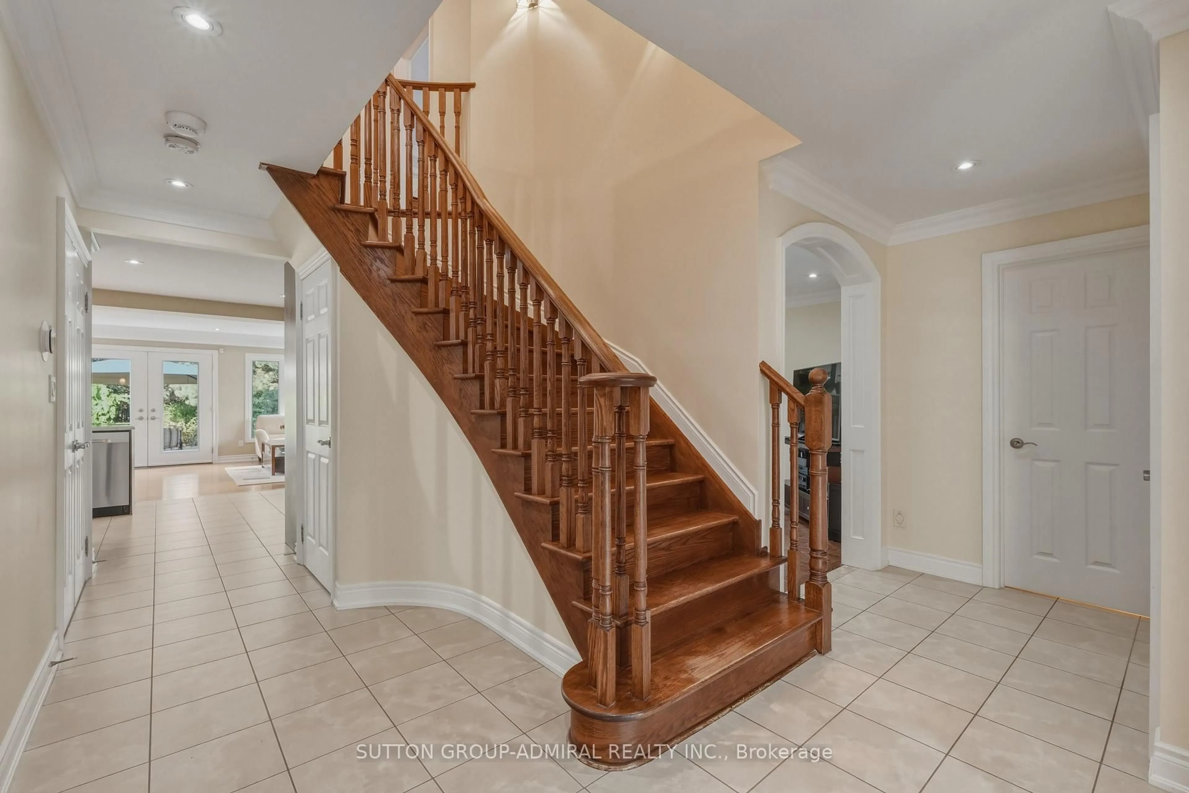Unknown for 90 Brillinger St, Richmond Hill Ontario L4C 8Y3