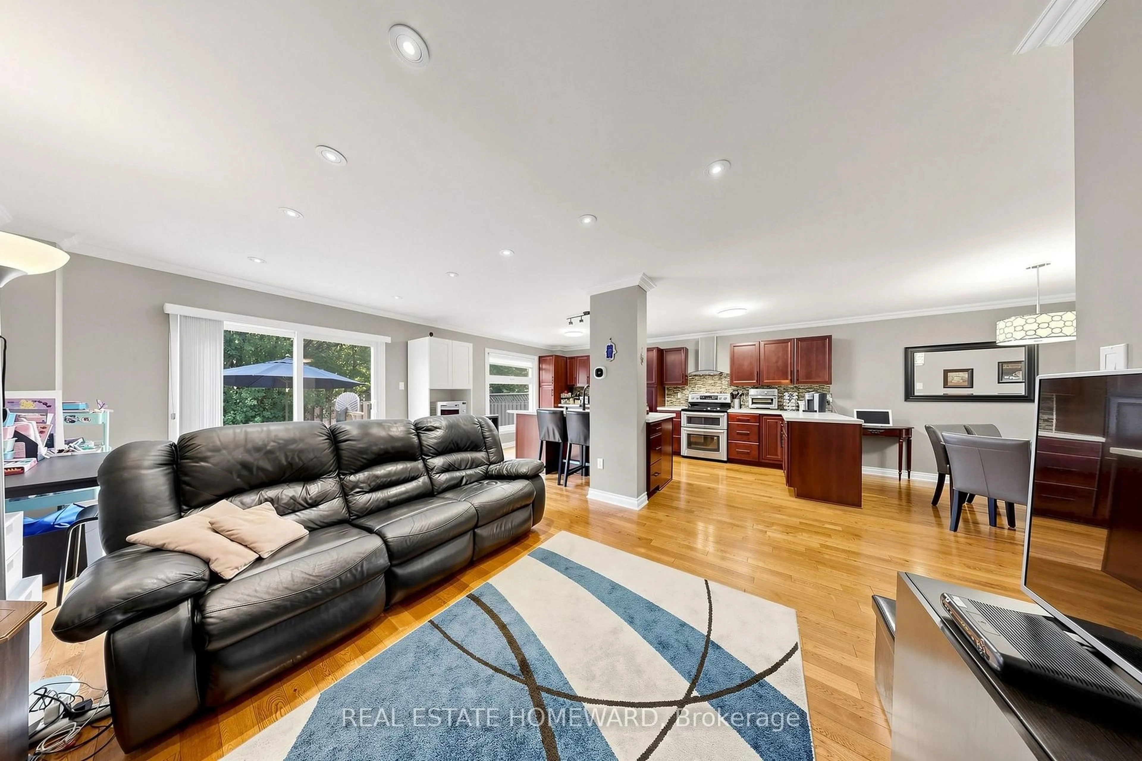 Living room with furniture, unknown for 242 Badessa Circ, Vaughan Ontario L4J 6C7