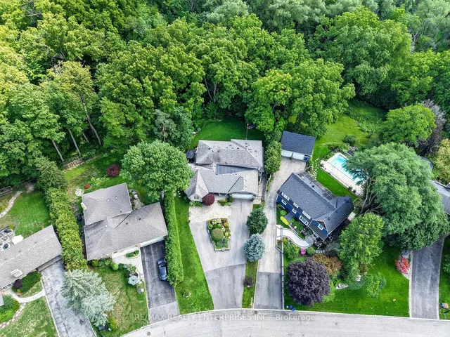 11 Christman Crt, Markham 2