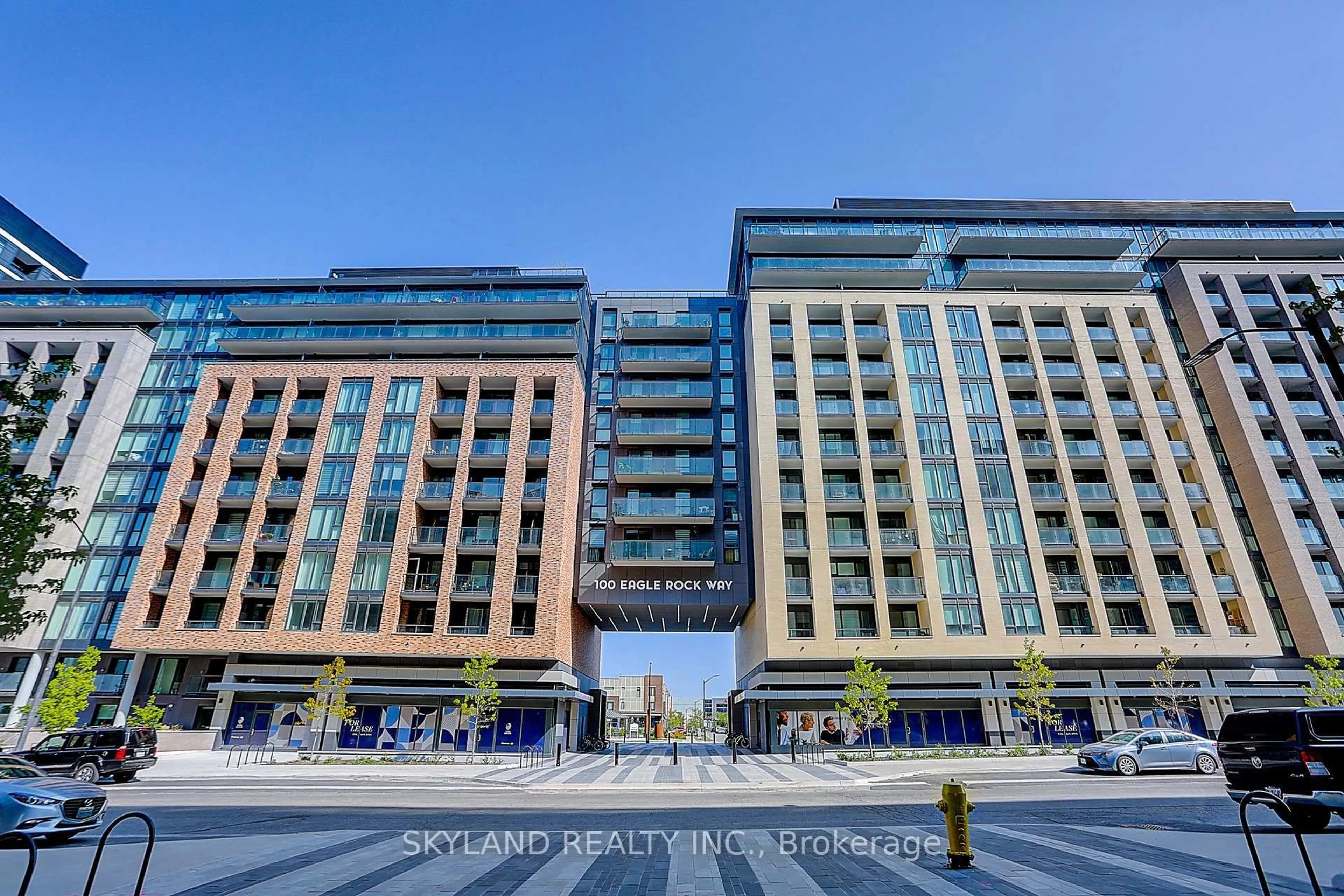 Unknown for 100 Eagle Rock Way #Th102, Vaughan Ontario L6A 5B9