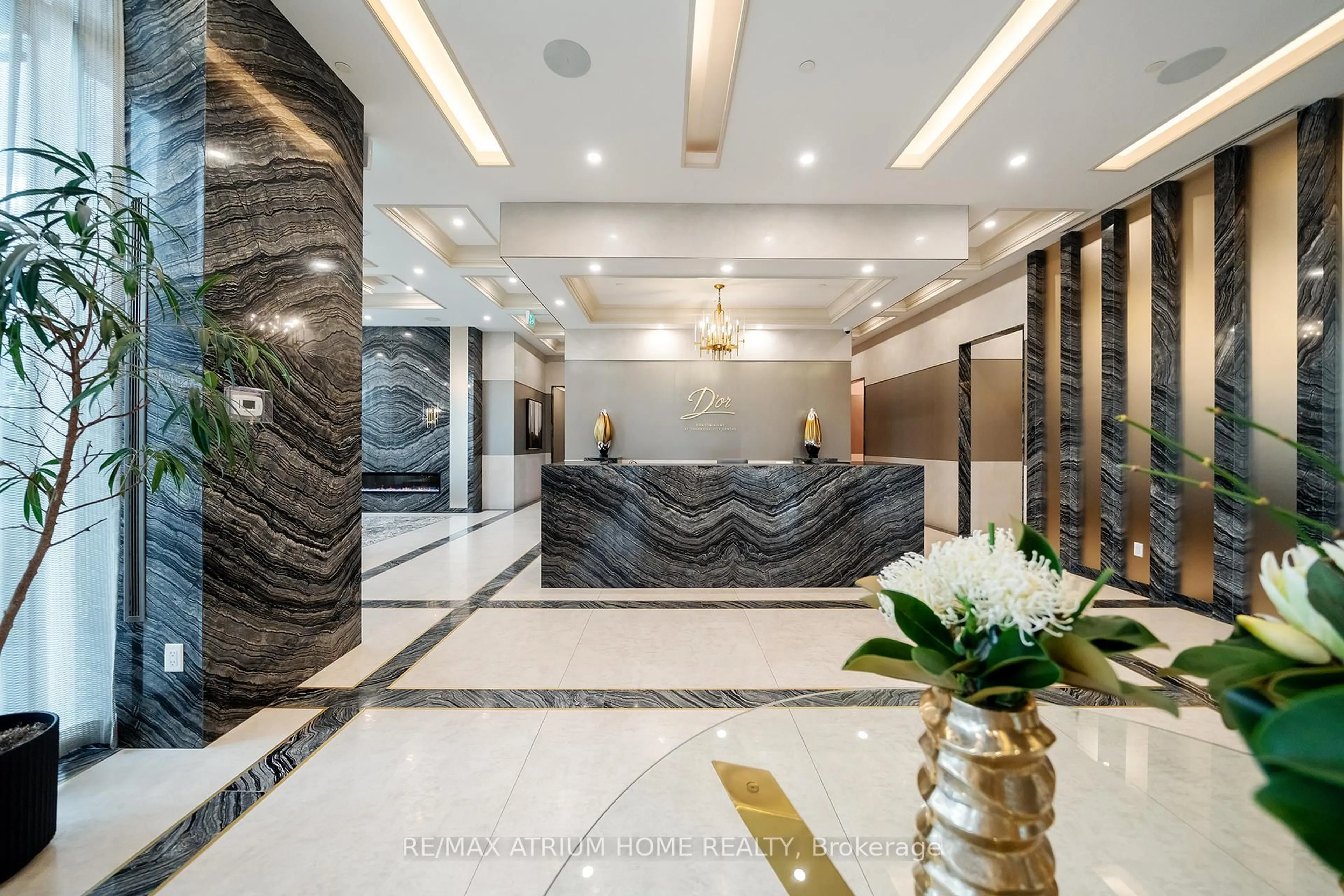 Lobby for 10 Gatineau Dr #1004, Vaughan Ontario L4J 0L2