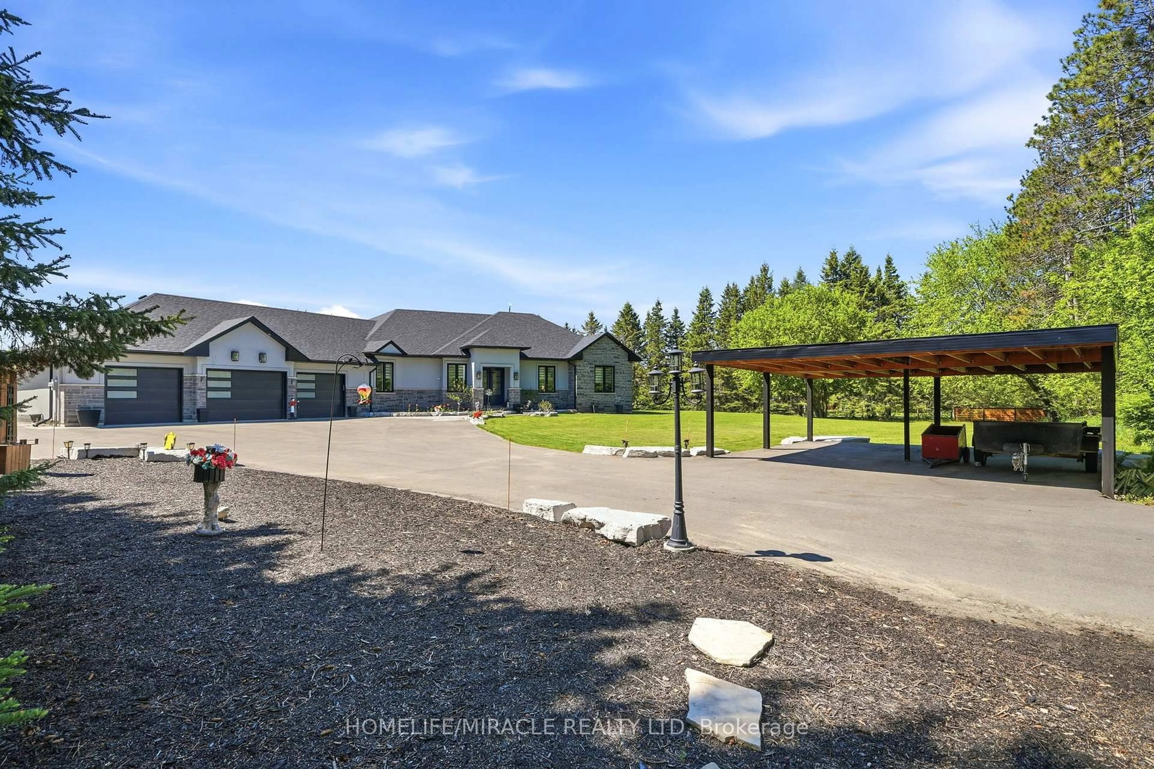 A pic from outside/outdoor area/front of a property/back of a property/a pic from drone, unknown for 7028 Pine Plains Rd, Adjala-Tosorontio Ontario L0M 1J0