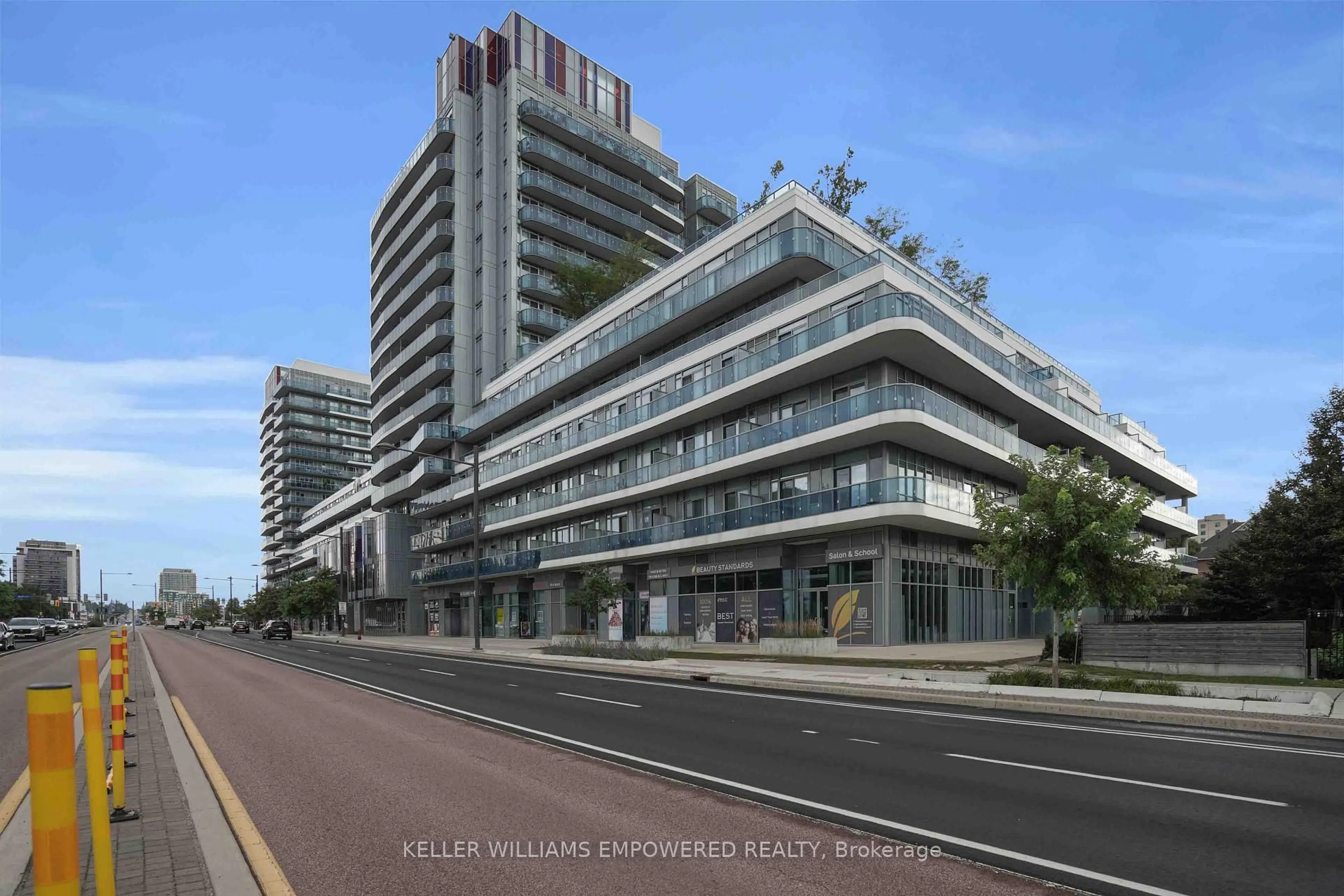 Unknown for 9471 Yonge St #811, Richmond Hill Ontario L4C 0Z5