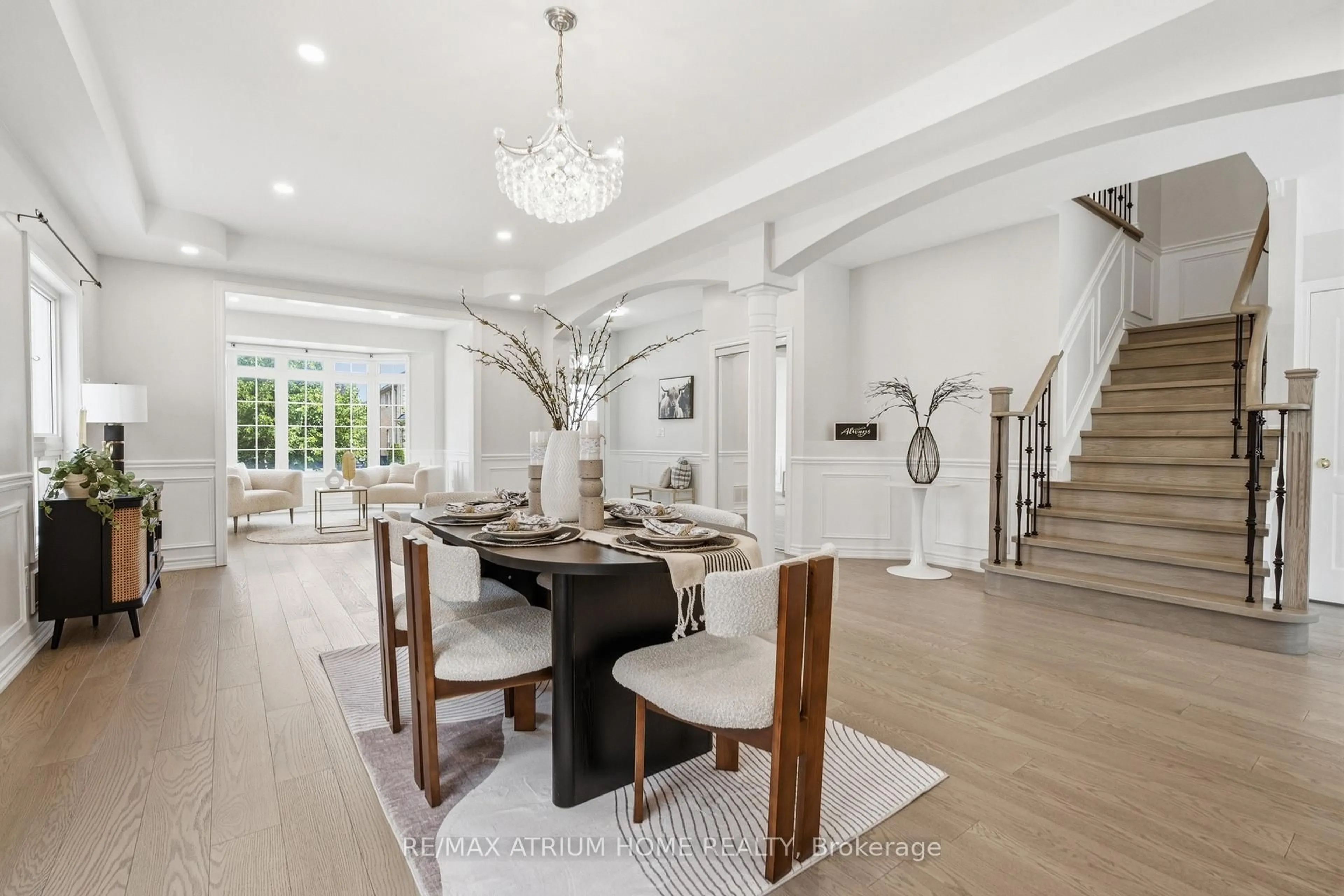 Dining room, unknown for 526 Mavrinac Blvd, Aurora Ontario L4G 0H7