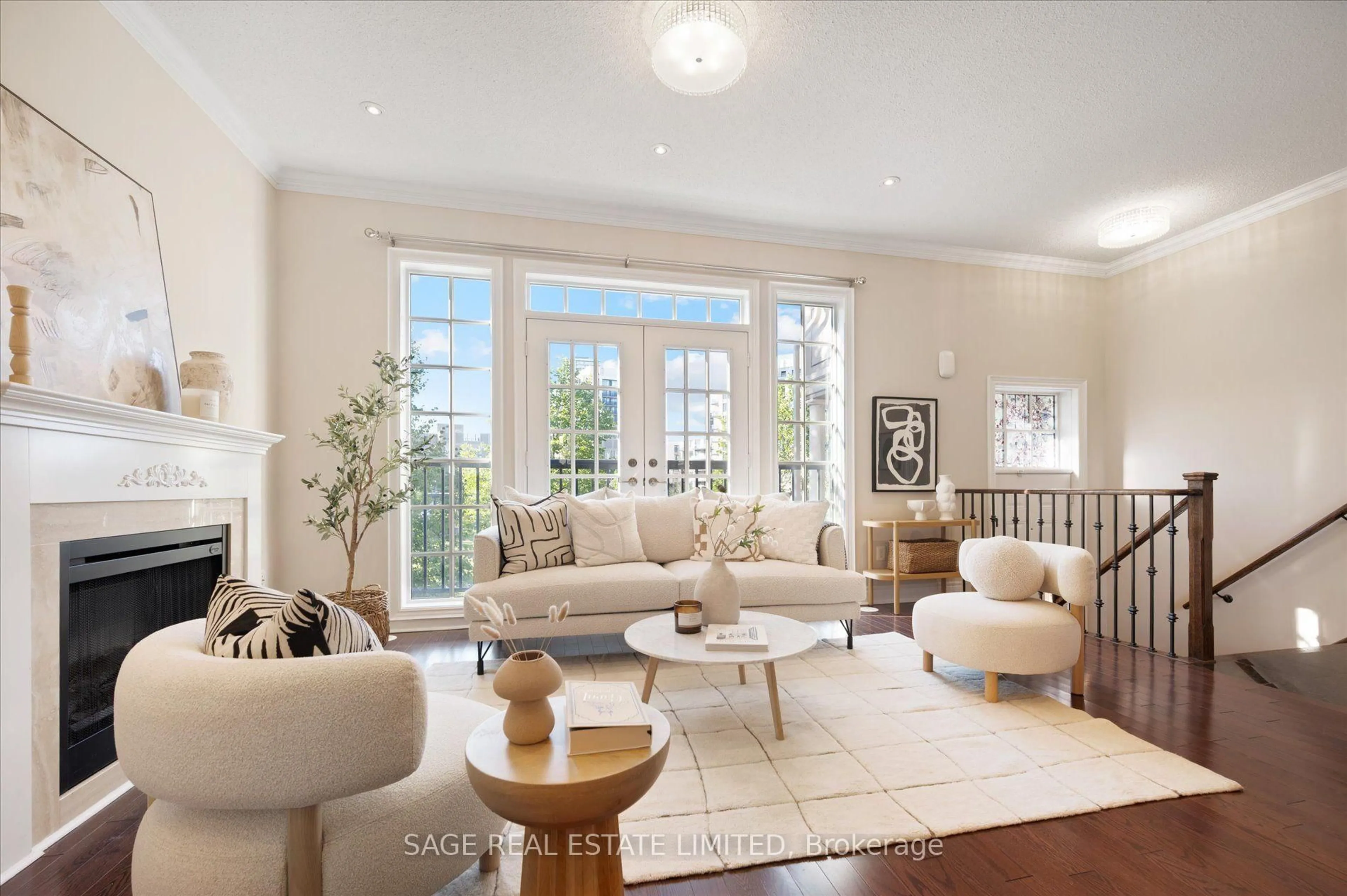 Living room with furniture, unknown for 19 Roseberry Rd, Markham Ontario L6G 0C3