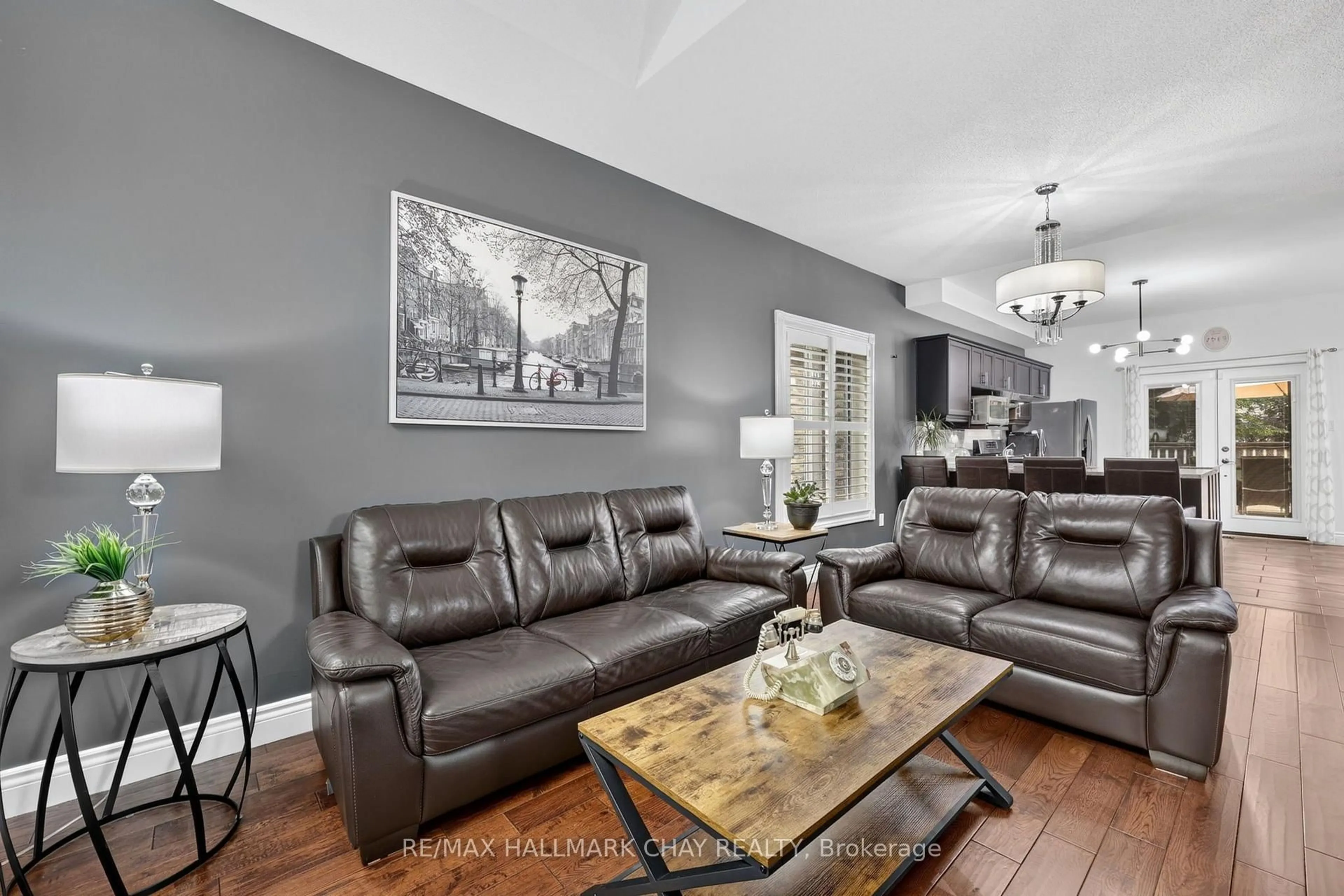 Living room with furniture, unknown for 1925 Emerald Crt, Innisfil Ontario L9S 2A4
