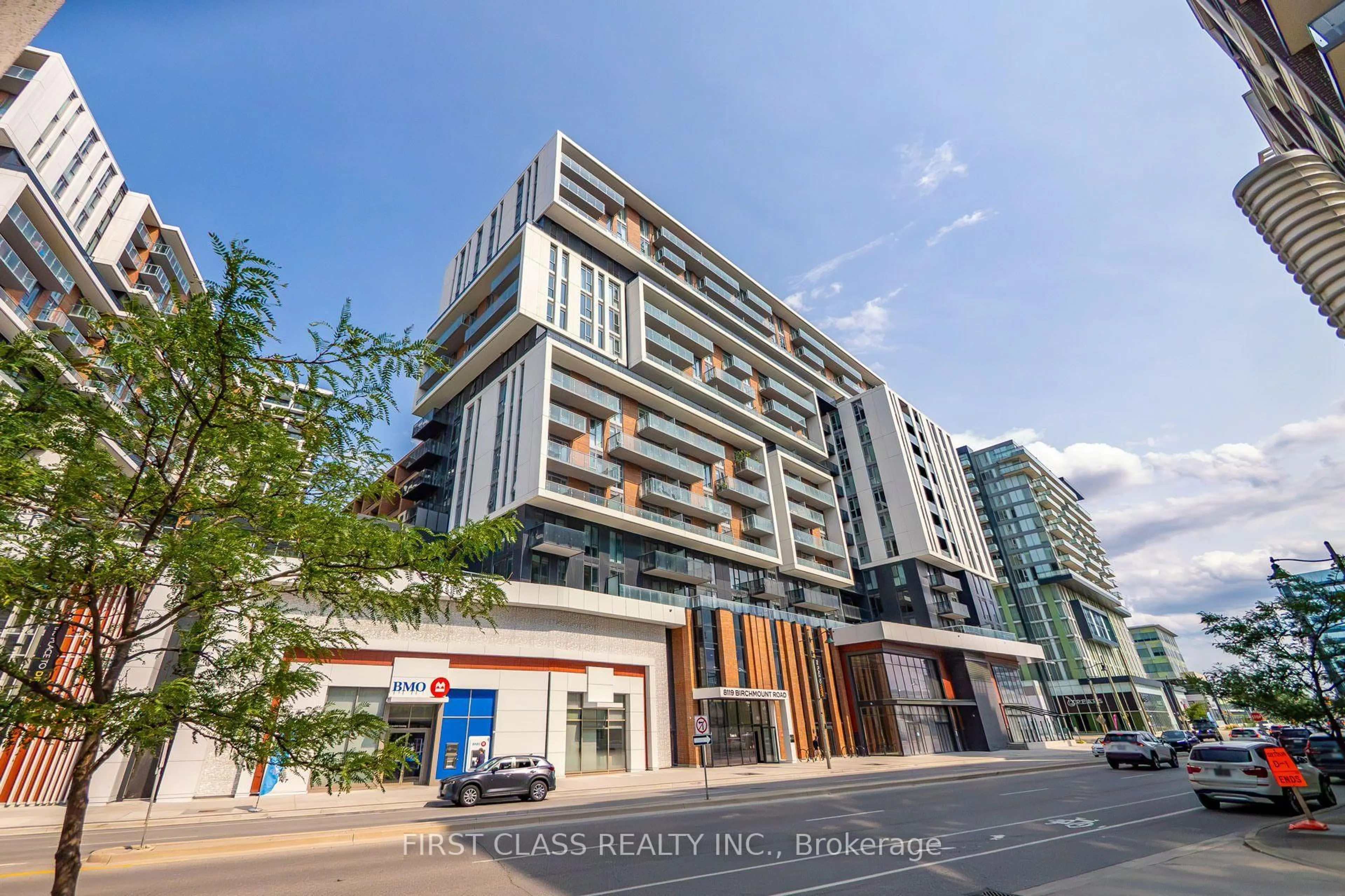 Indoor foyer for 8119 Birchmount Rd #1316A, Markham Ontario L6G 0H5