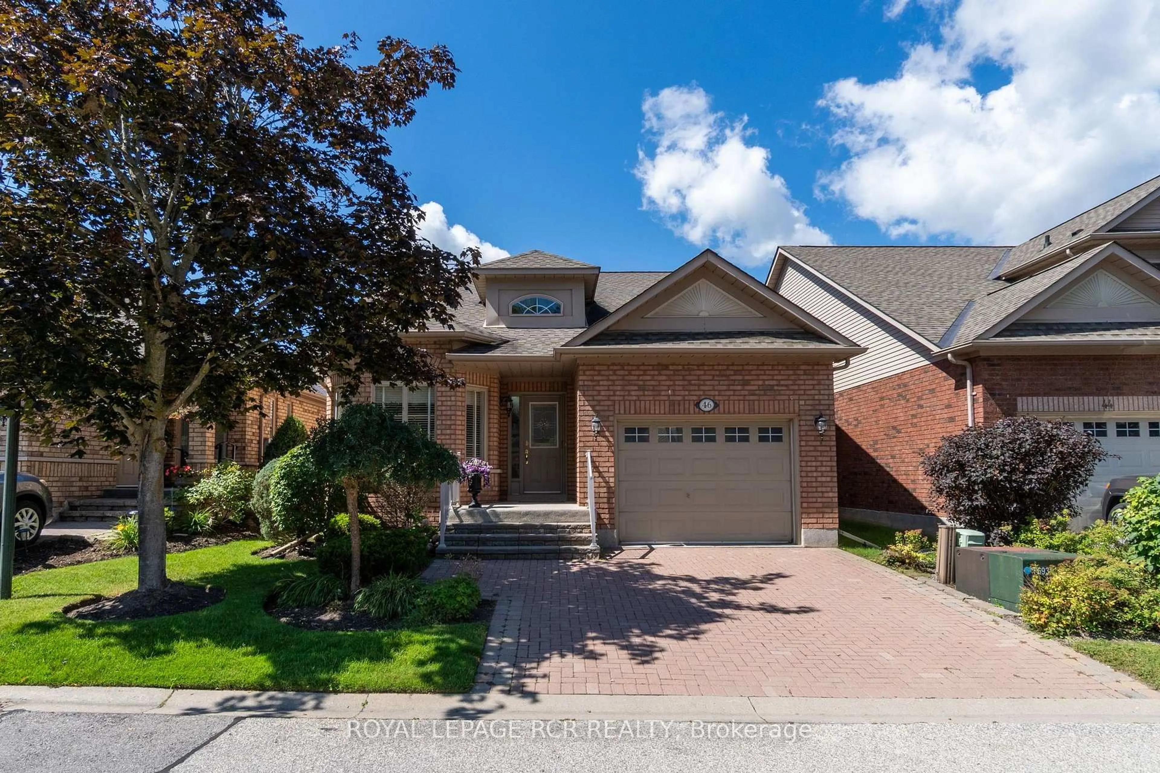 Home with brick exterior material, street for 46 Sunset Blvd #2, New Tecumseth Ontario L9R 1Z5