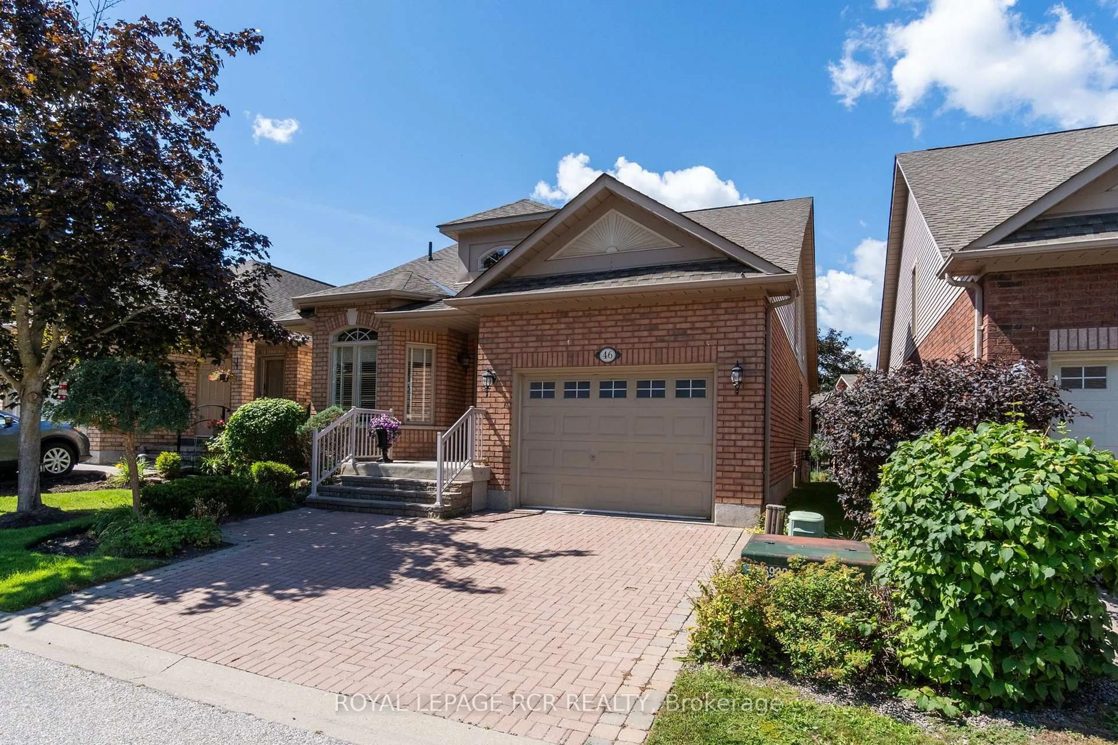 Home with brick exterior material, street for 46 Sunset Blvd #2, New Tecumseth Ontario L9R 1Z5