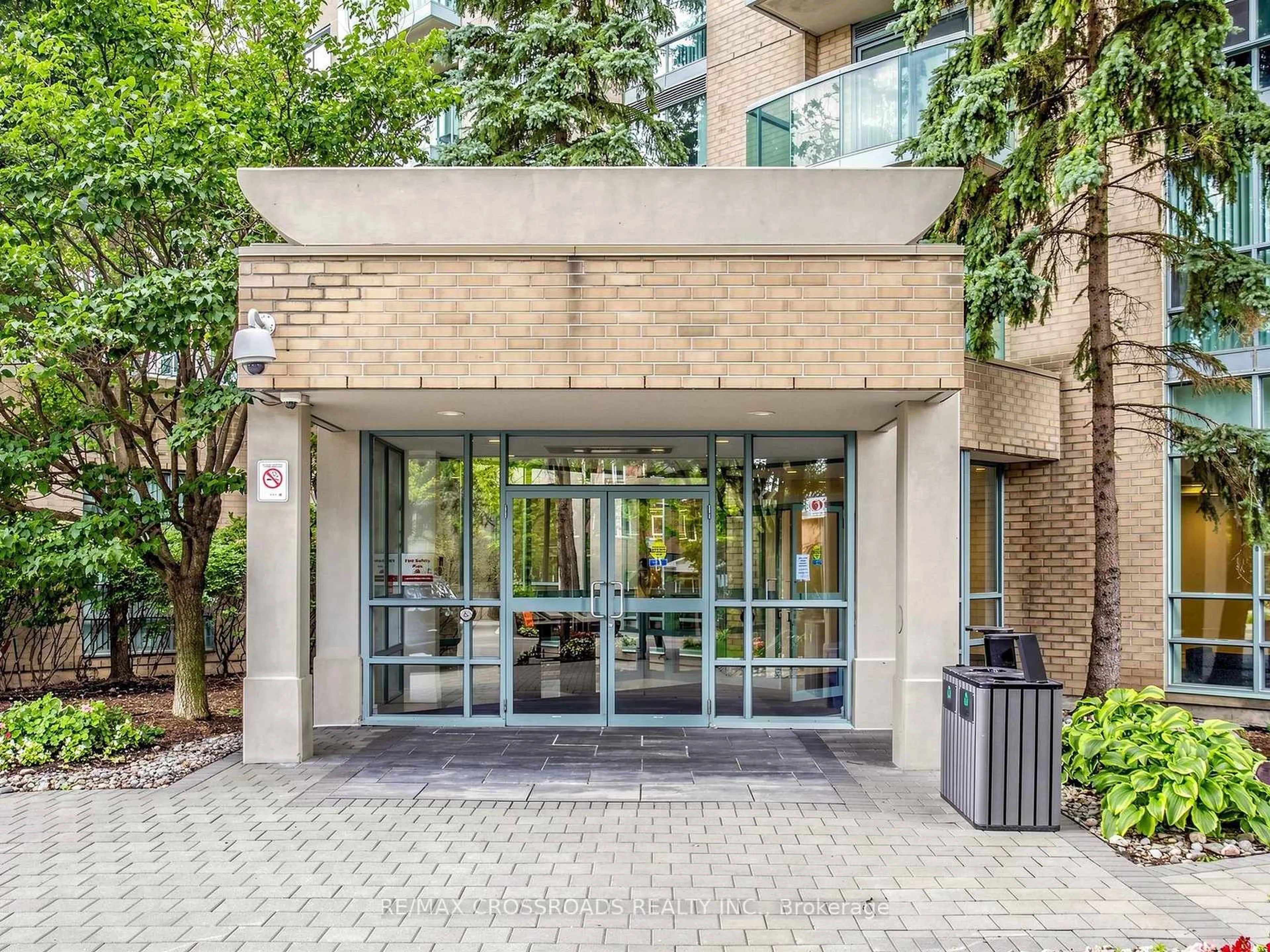 Unknown for 3 Ellesmere St #713, Richmond Hill Ontario L4B 4N2