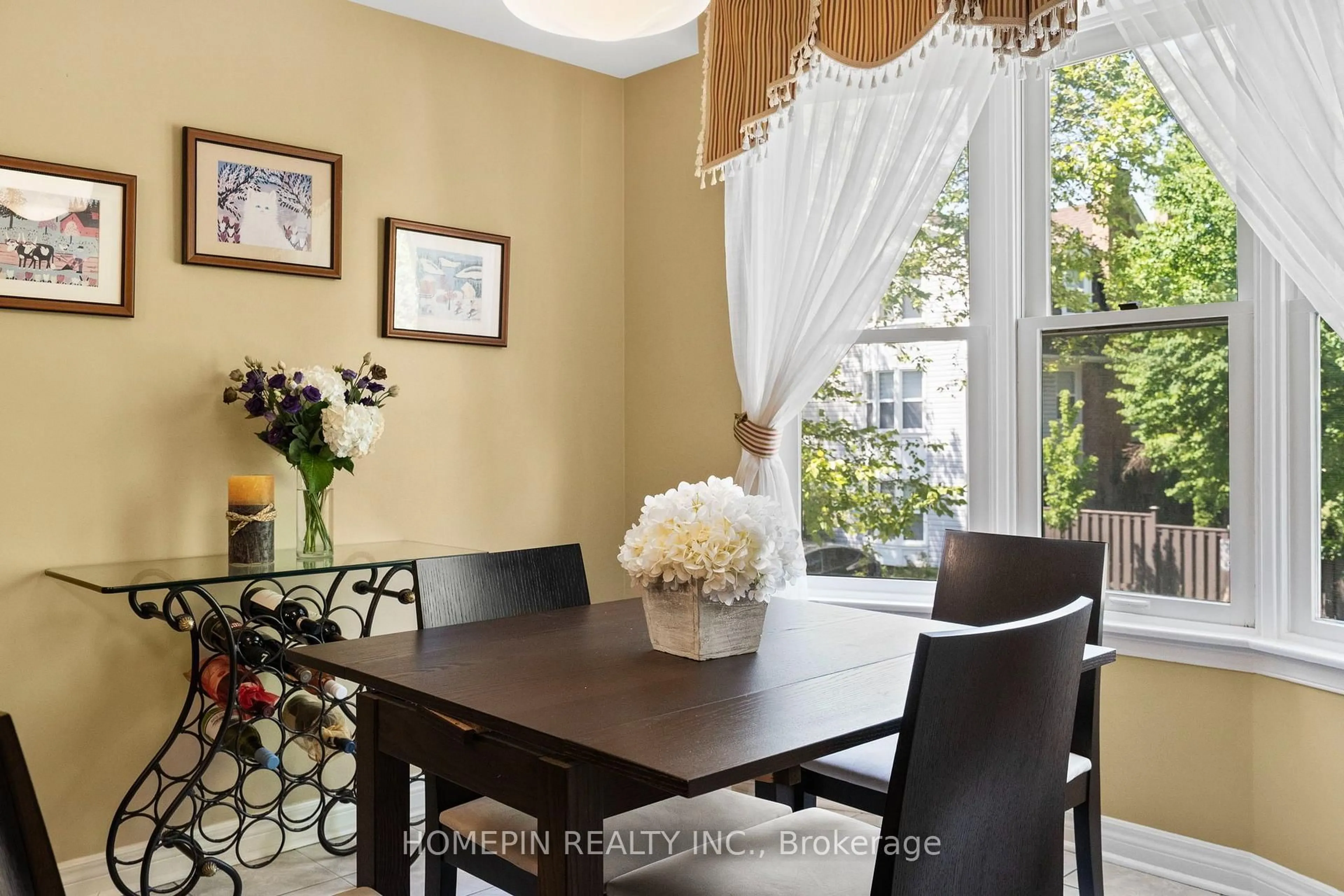 Dining room, unknown for 84 Confederation Way, Markham Ontario L3T 5R5