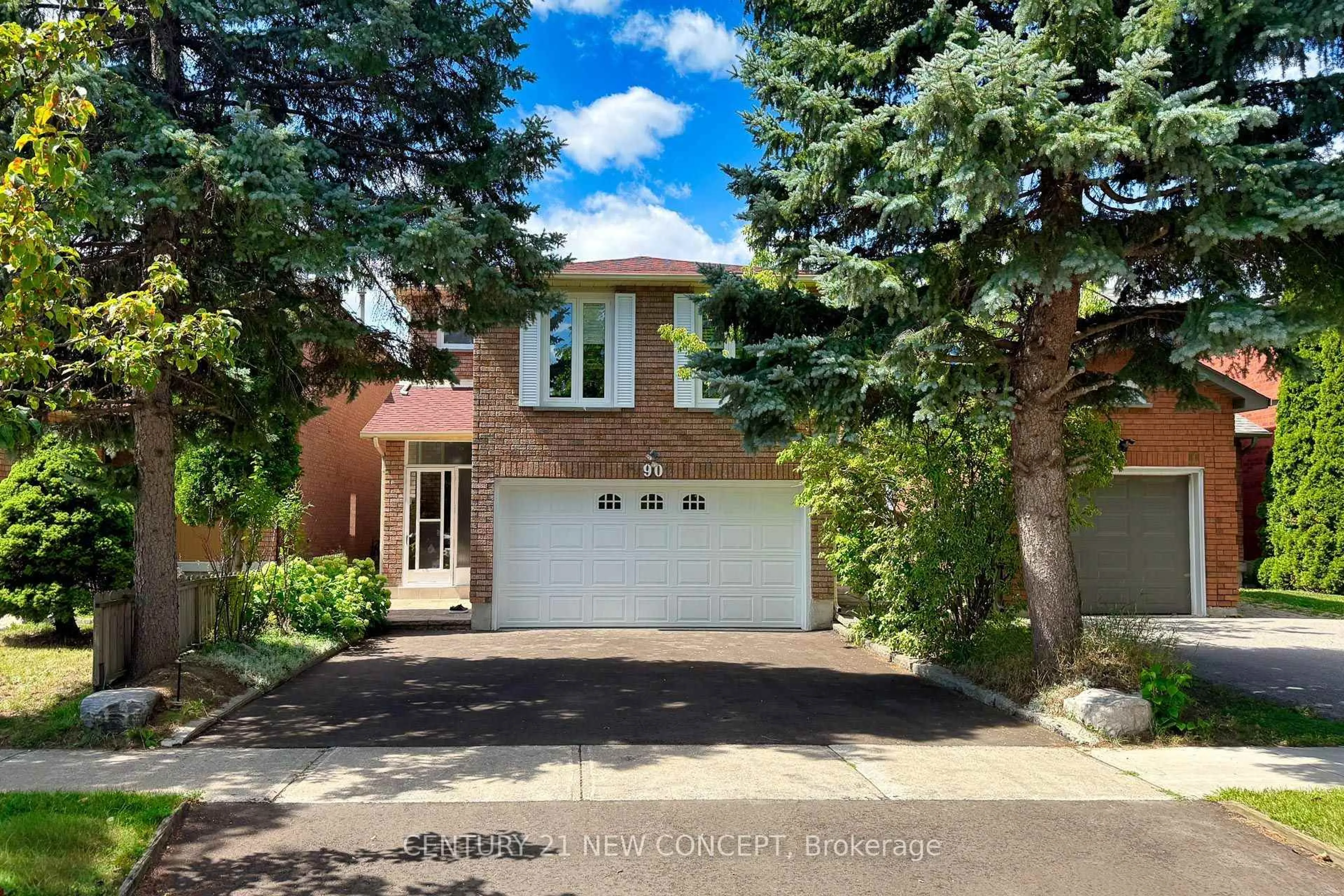 Home with brick exterior material, street for 90 Wade Gate, Vaughan Ontario L4J 5X4