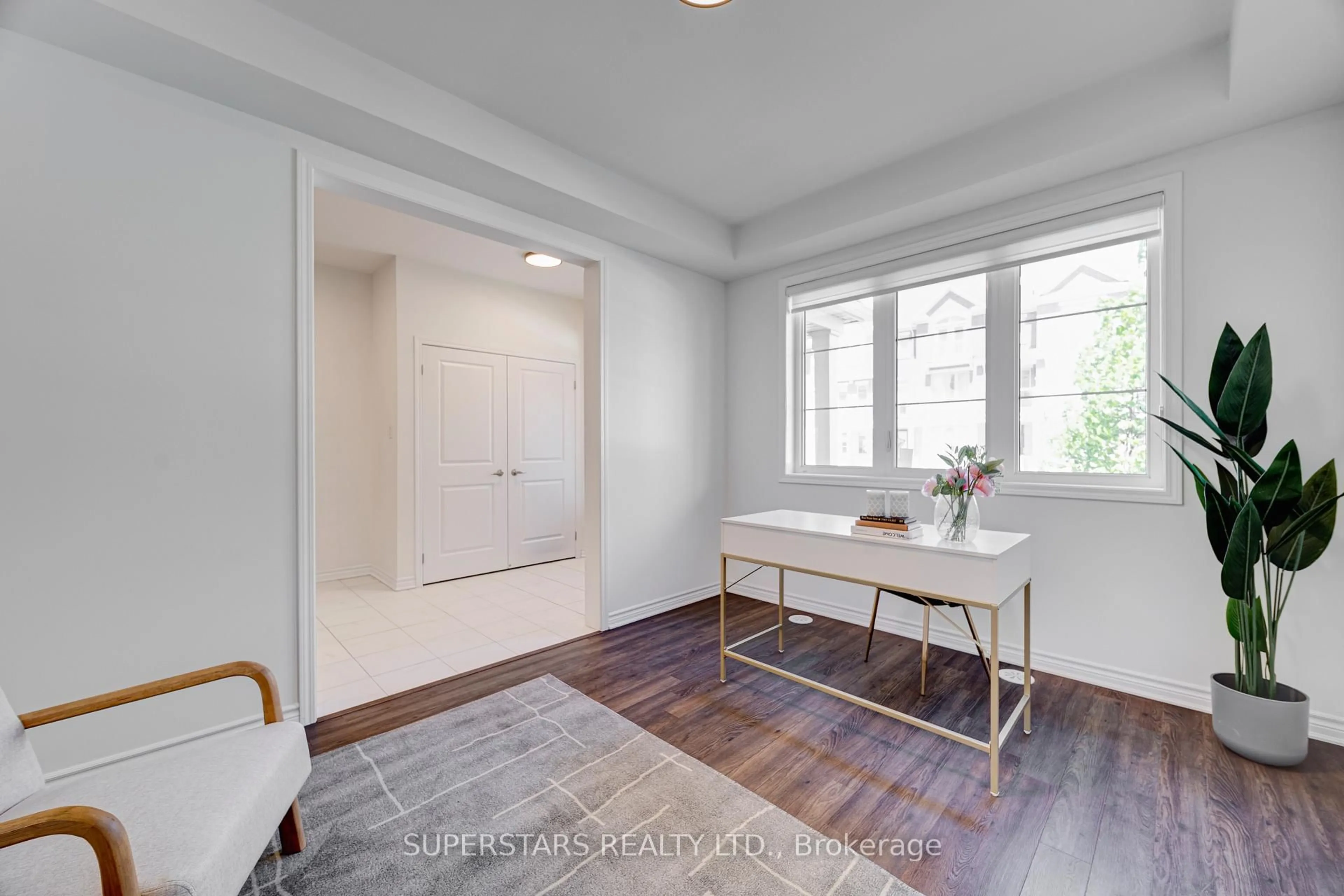 Indoor entryway for 241 Rustle Woods Ave, Markham Ontario L6B 1M7