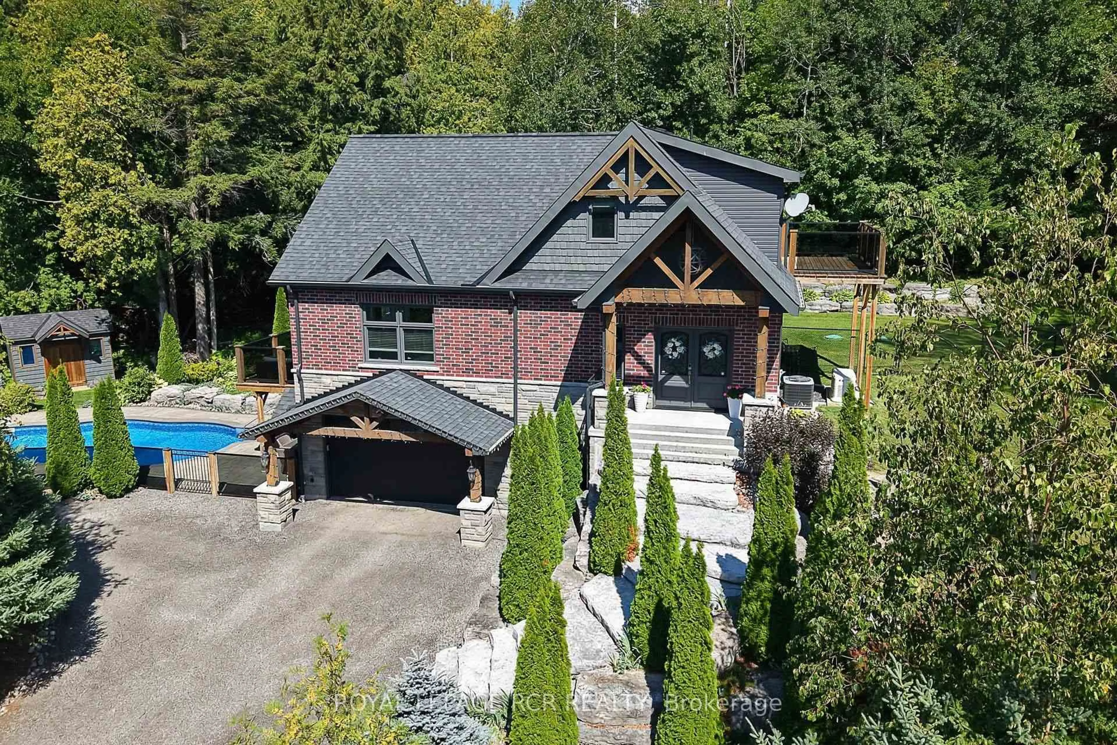 A pic from outside/outdoor area/front of a property/back of a property/a pic from drone, unknown for 49 Wagner's Rd, Uxbridge Ontario L0C 1H0