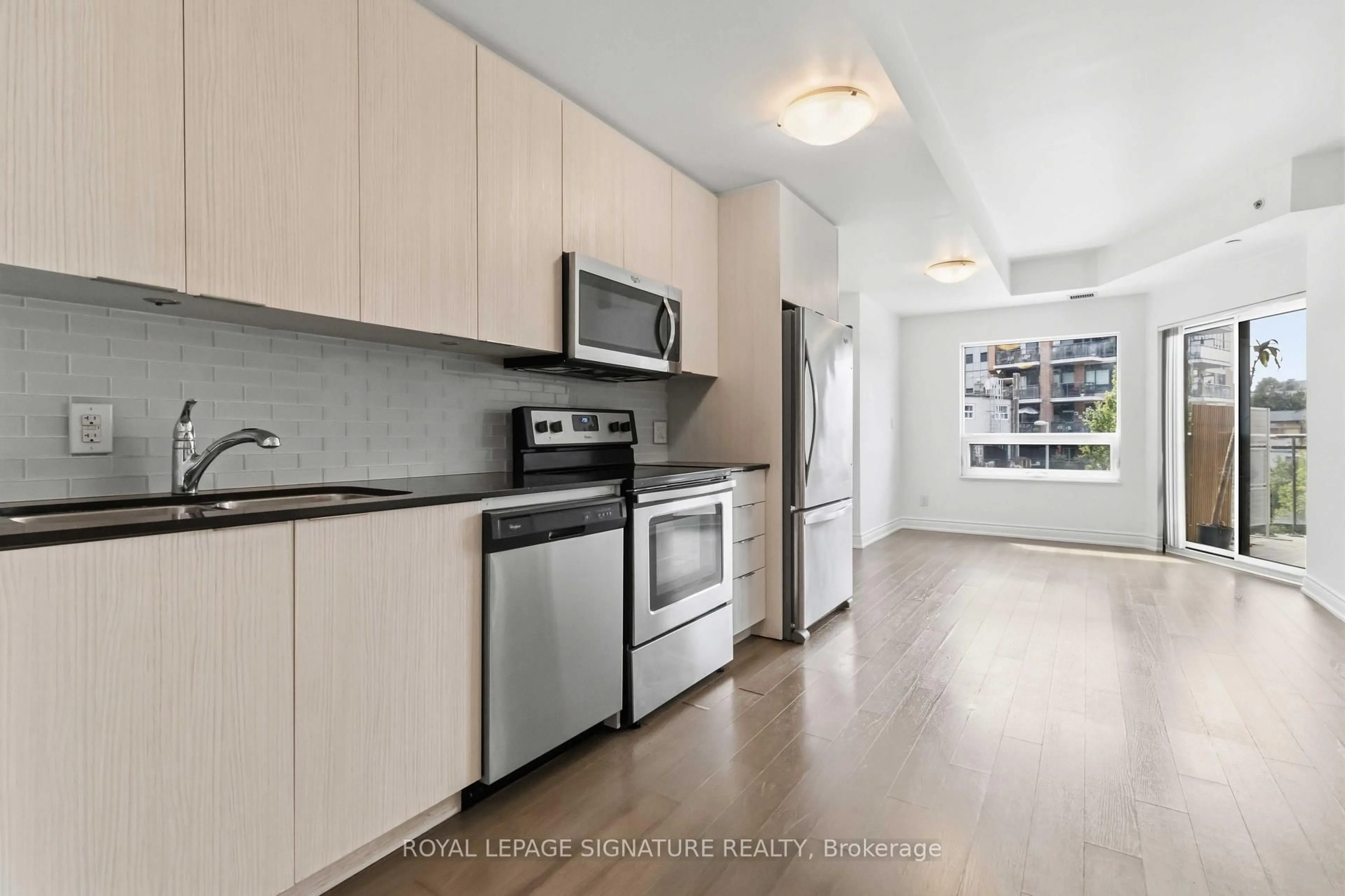 Standard kitchen, unknown for 86 Woodbridge Ave #233, Vaughan Ontario L4L 0E4
